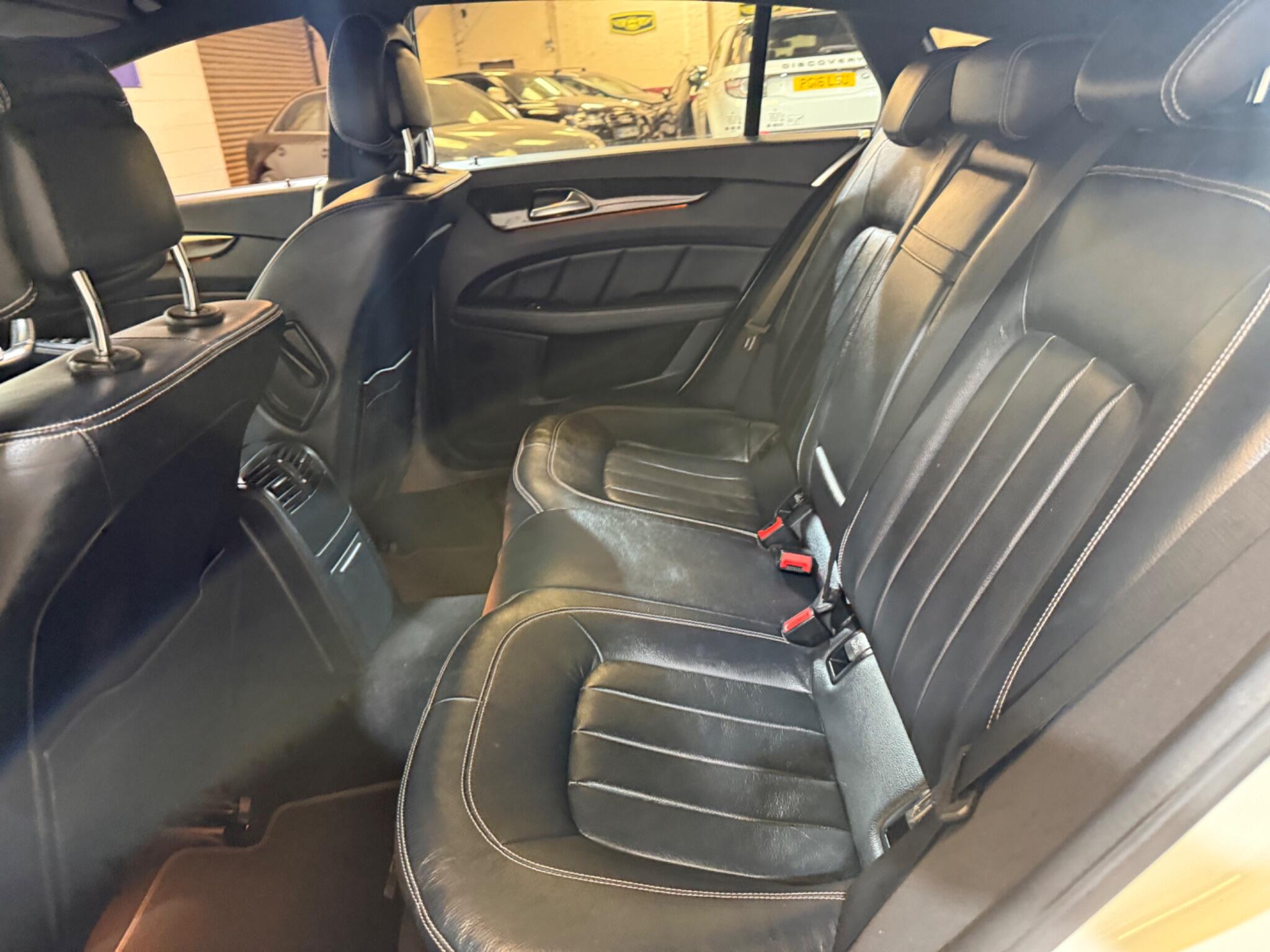 Mercedes-Benz CLS view 48