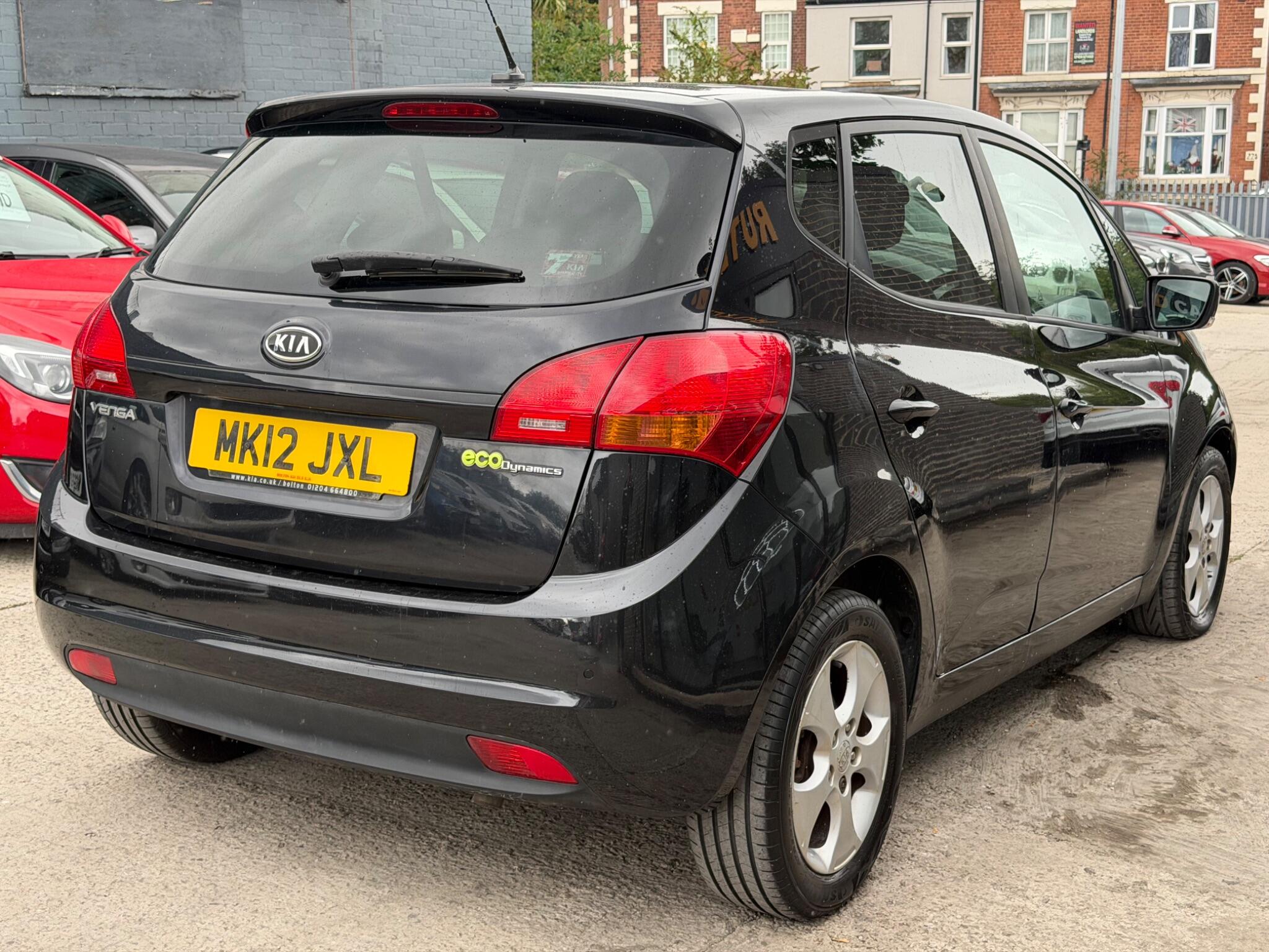 Kia Venga view 4