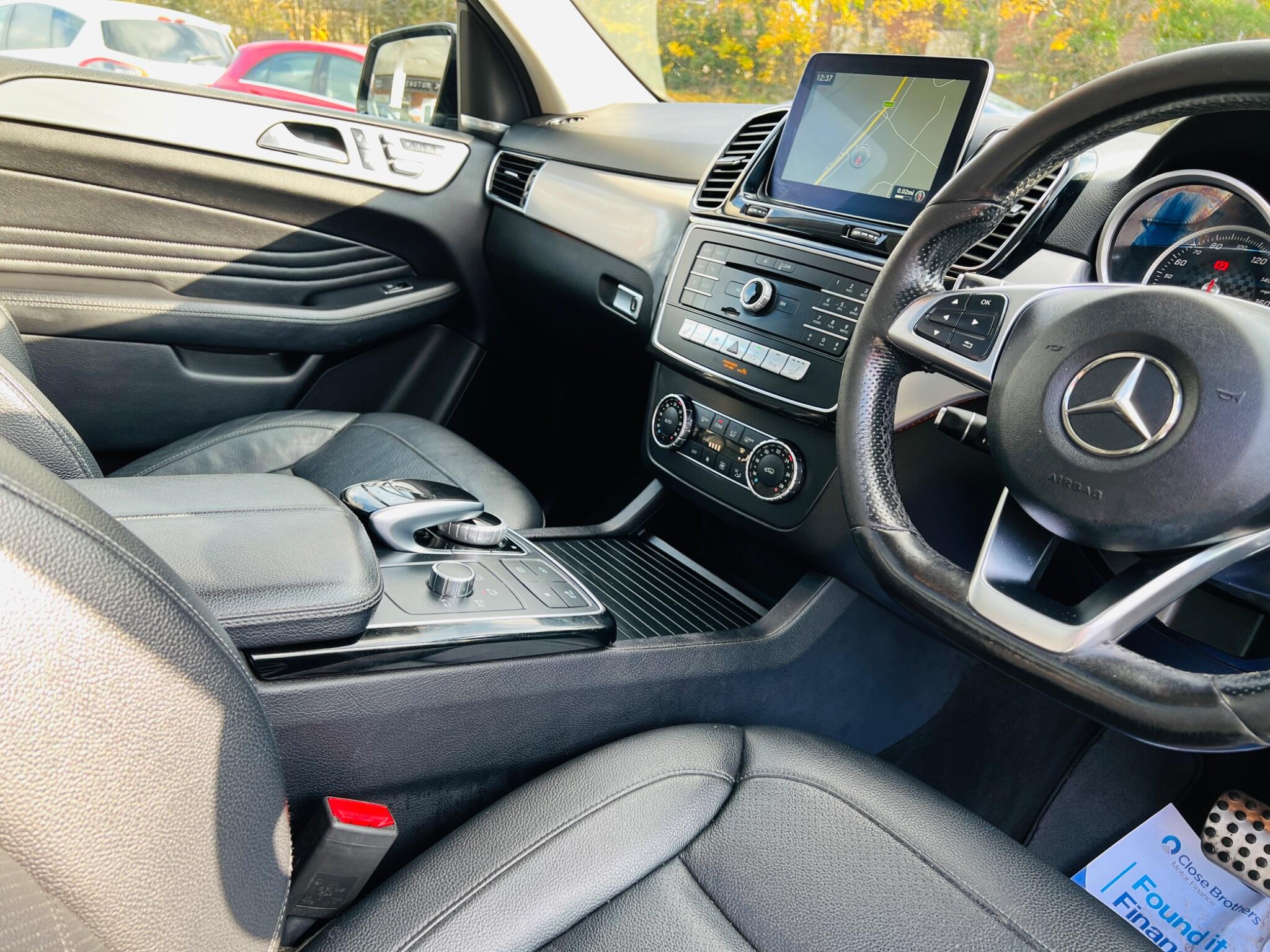 2017 Mercedes-Benz GLE image 19