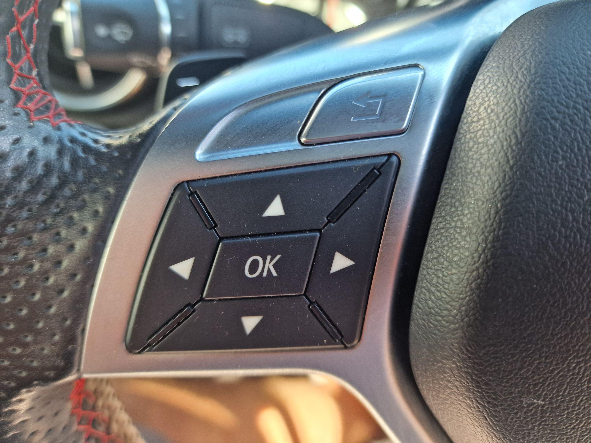 Mercedes-Benz SLK view 15