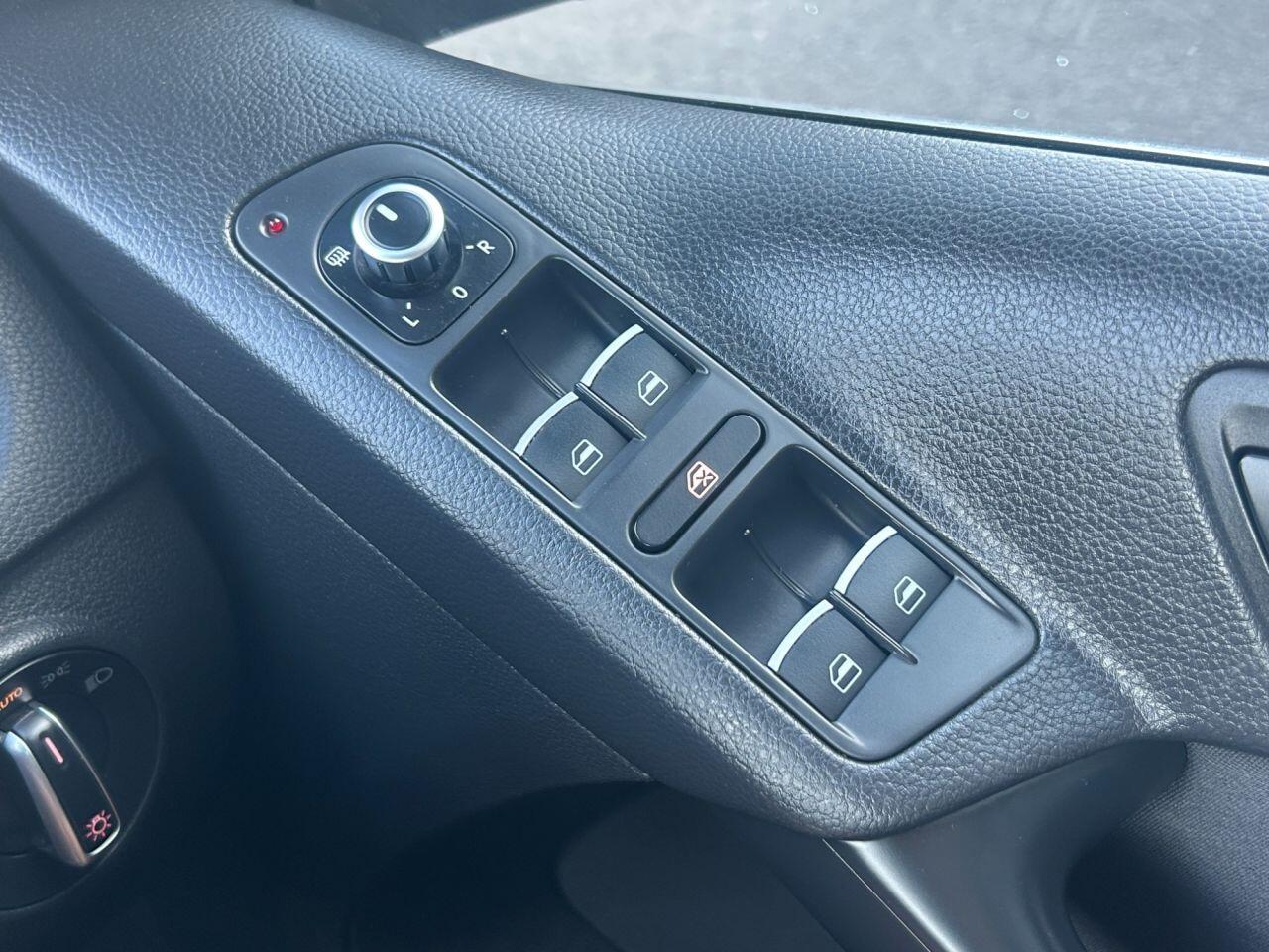 Volkswagen Tiguan view 28