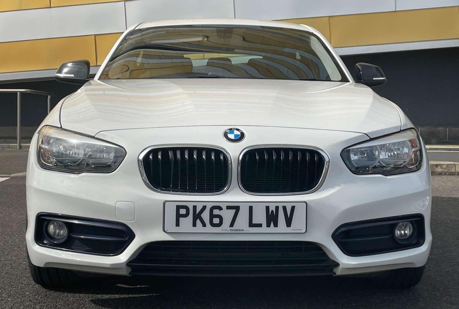 BMW 1 Series view 2