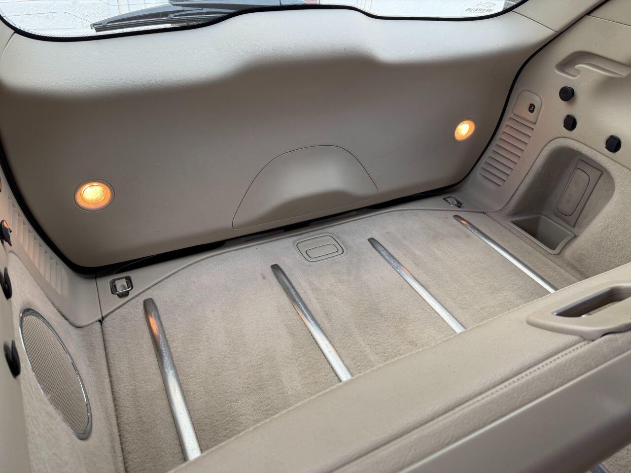 Jeep Grand Cherokee view 49