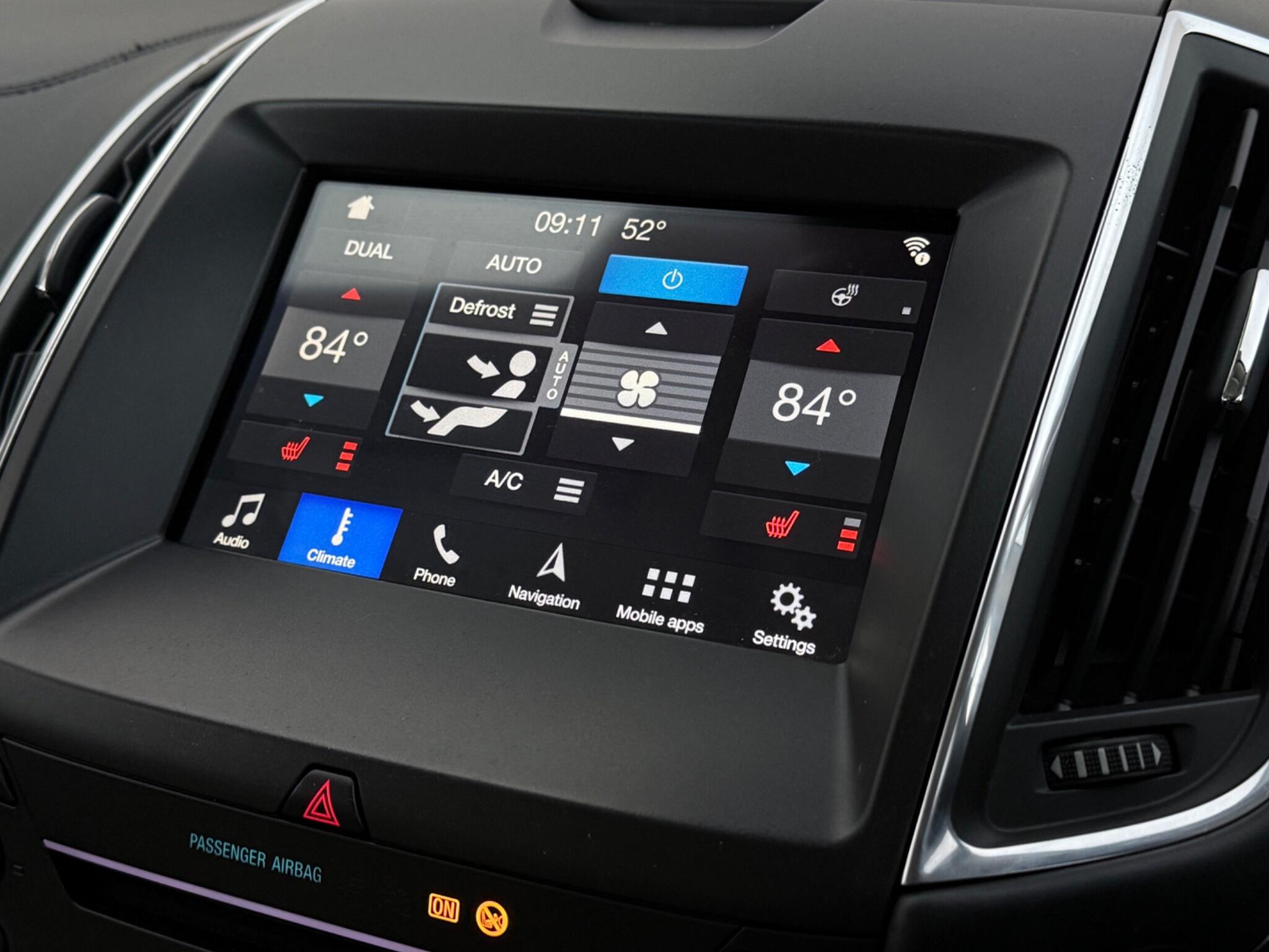 Ford S-Max view 28