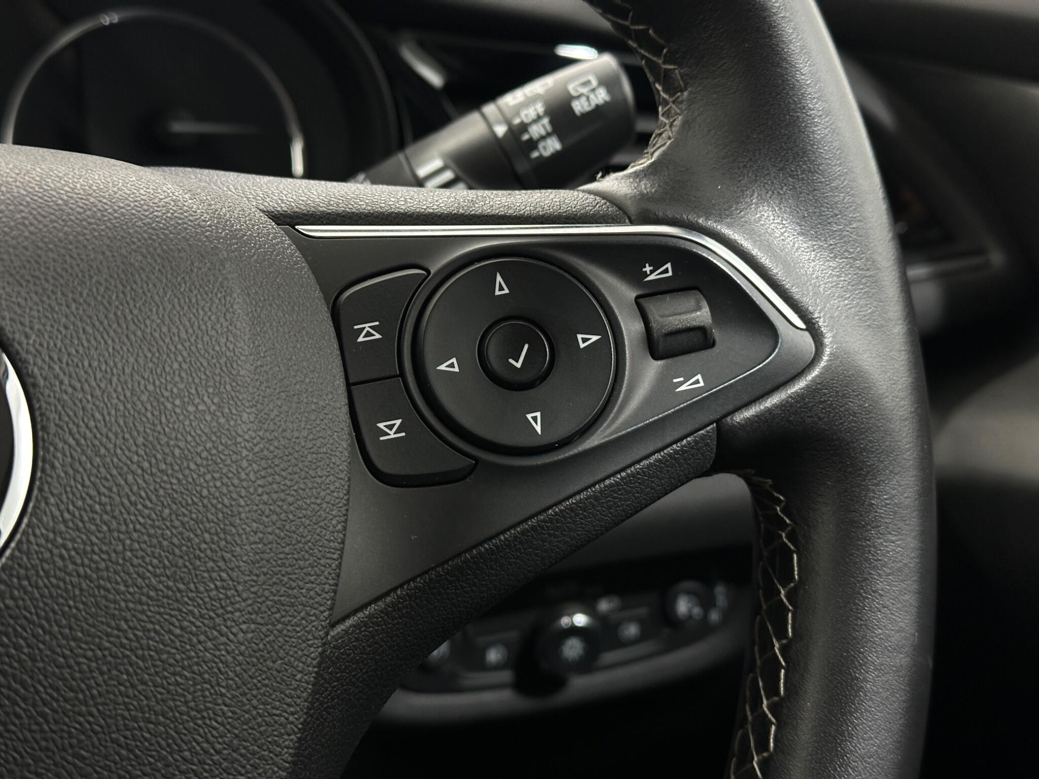 Vauxhall Insignia view 15