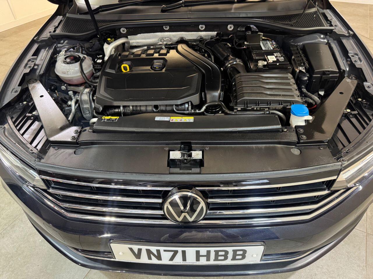 Volkswagen Passat view 31