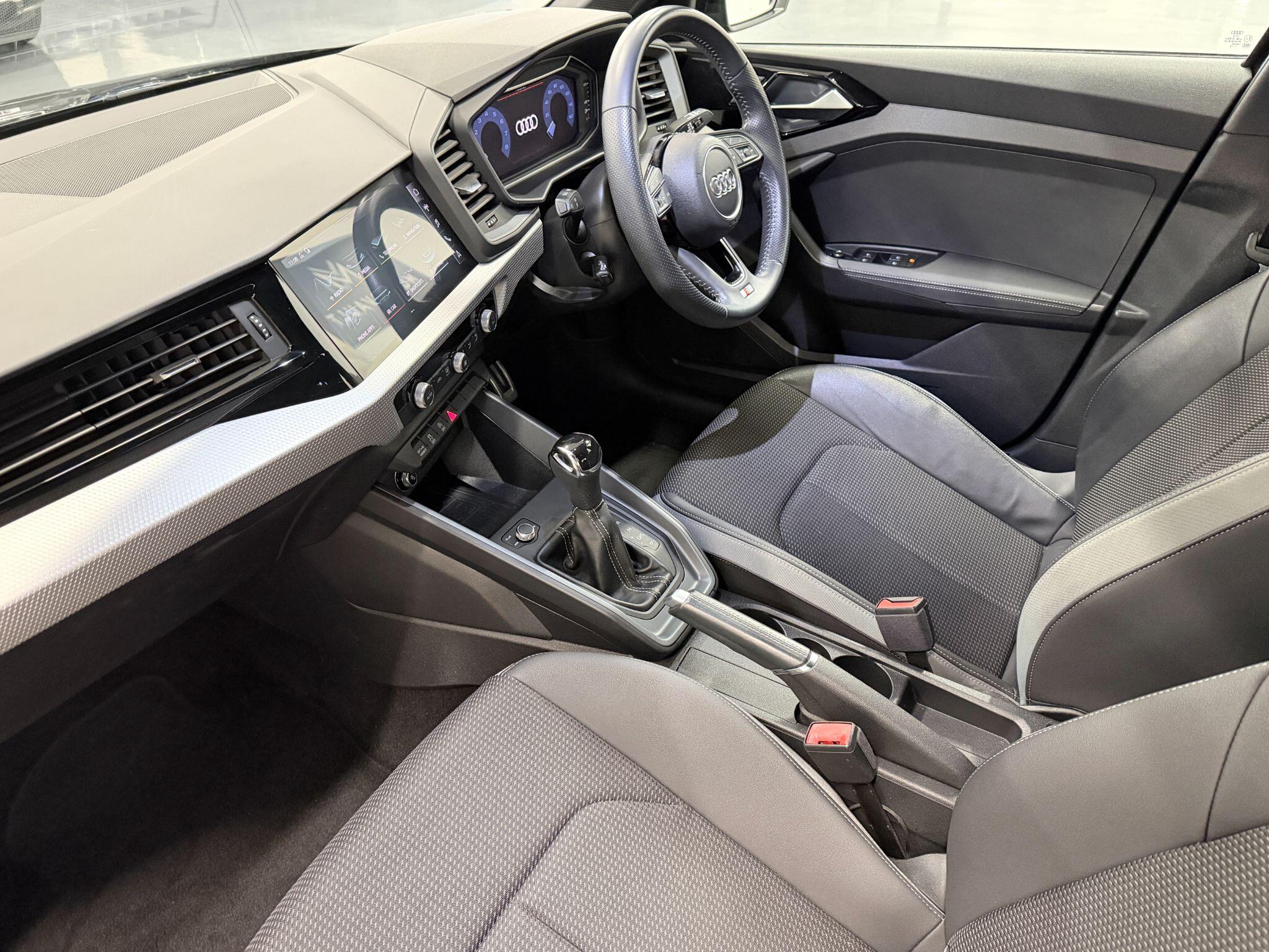 Audi A1 view 22