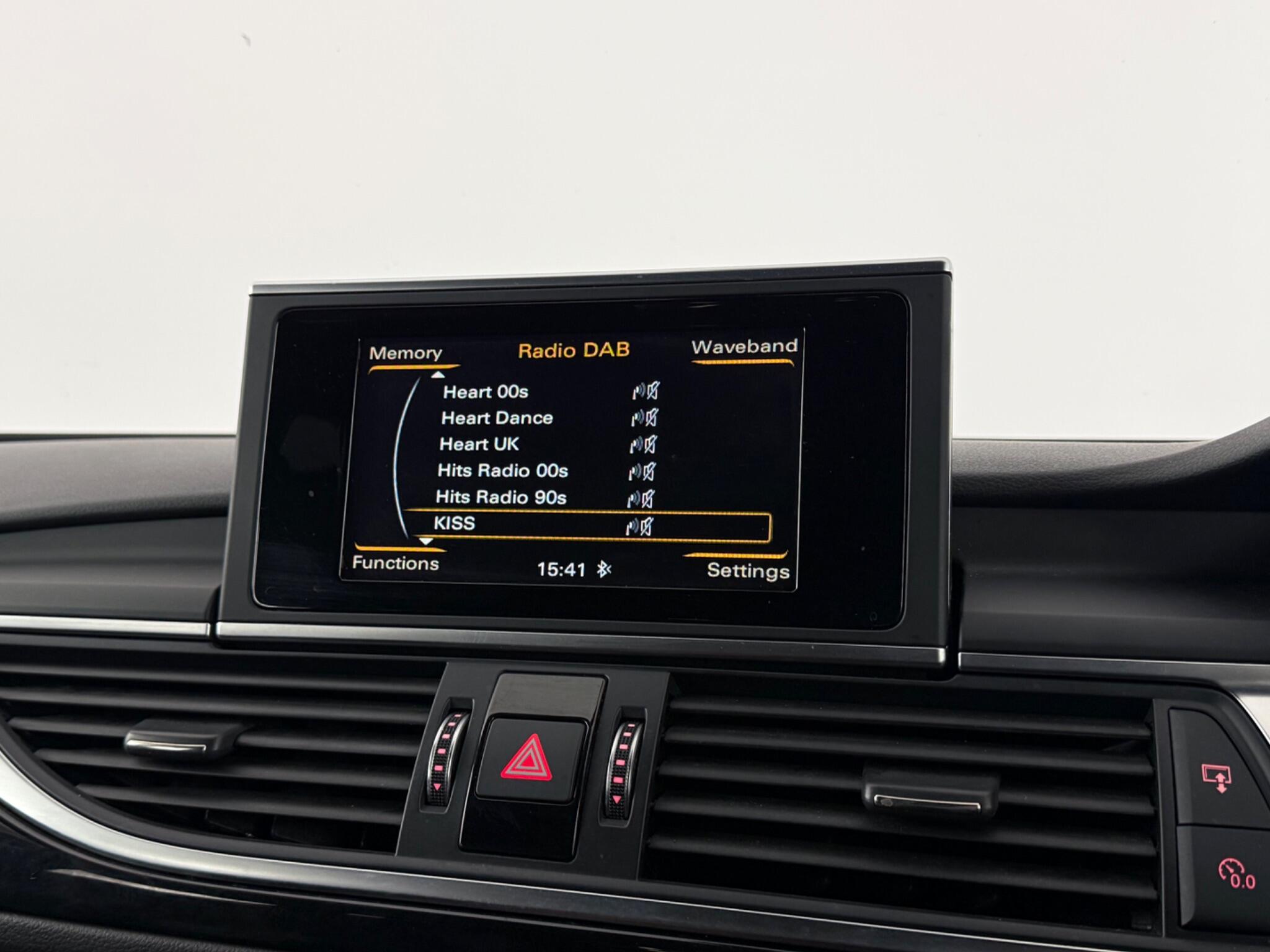 Audi A6 view 29