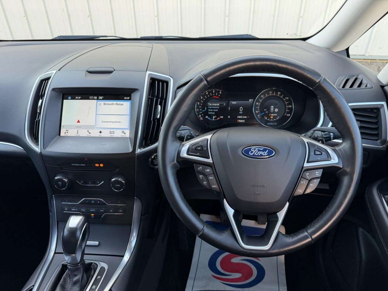 Ford Galaxy view 24