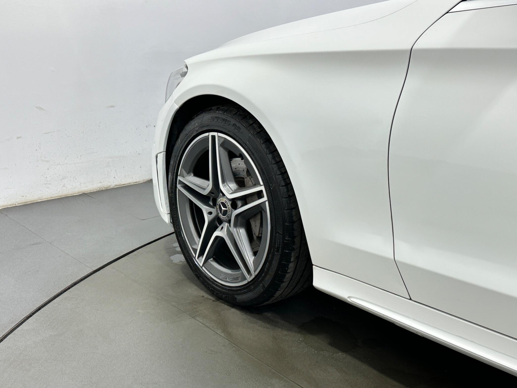 Mercedes-Benz C Class view 51