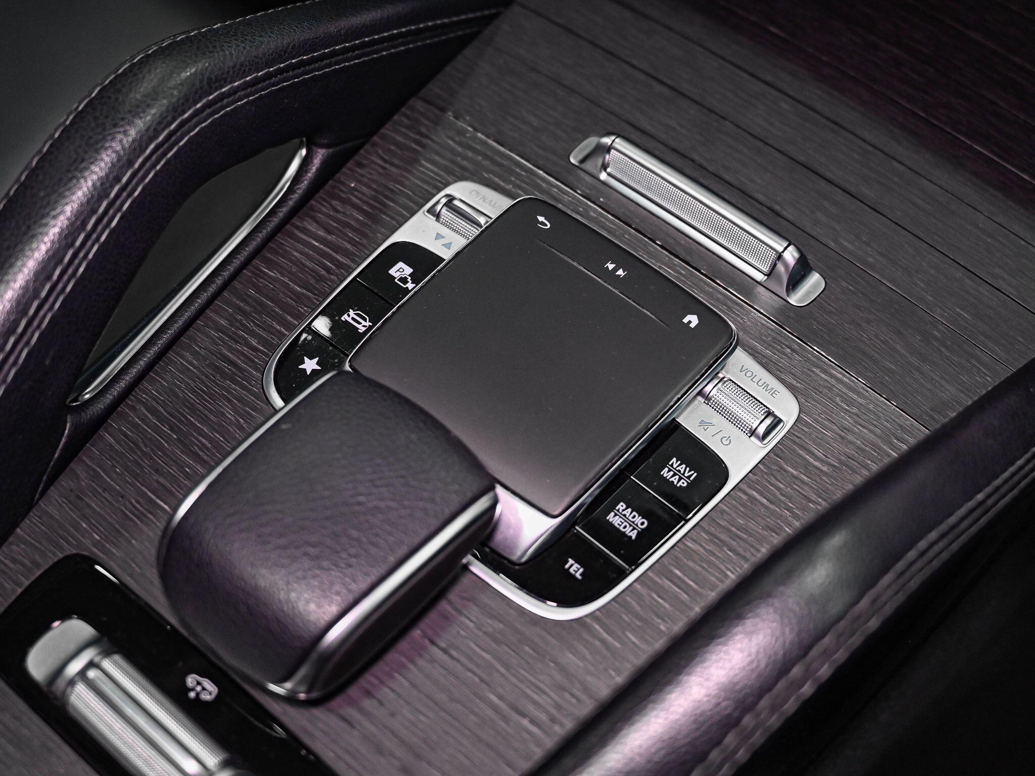 Mercedes-Benz GLE view 14