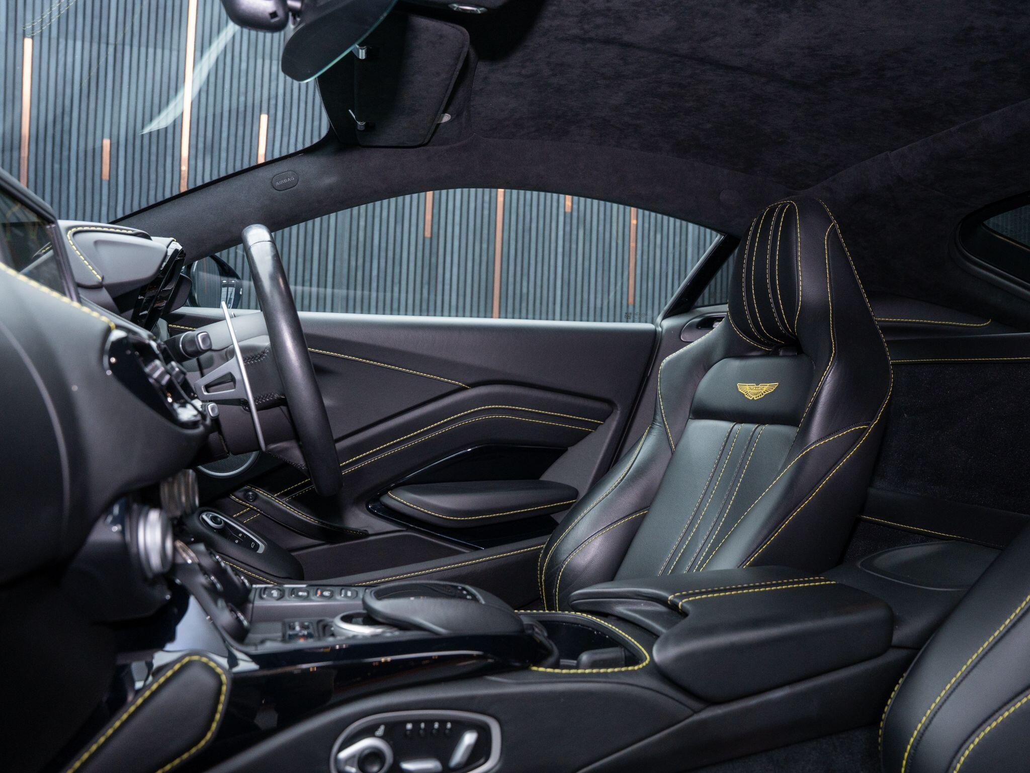 Aston Martin Vantage view 31