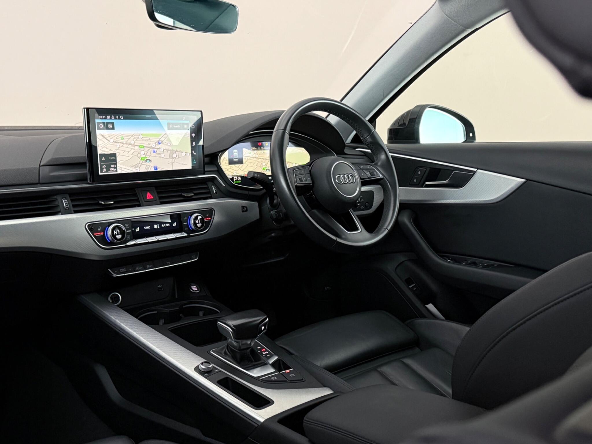 Audi A4 view 4