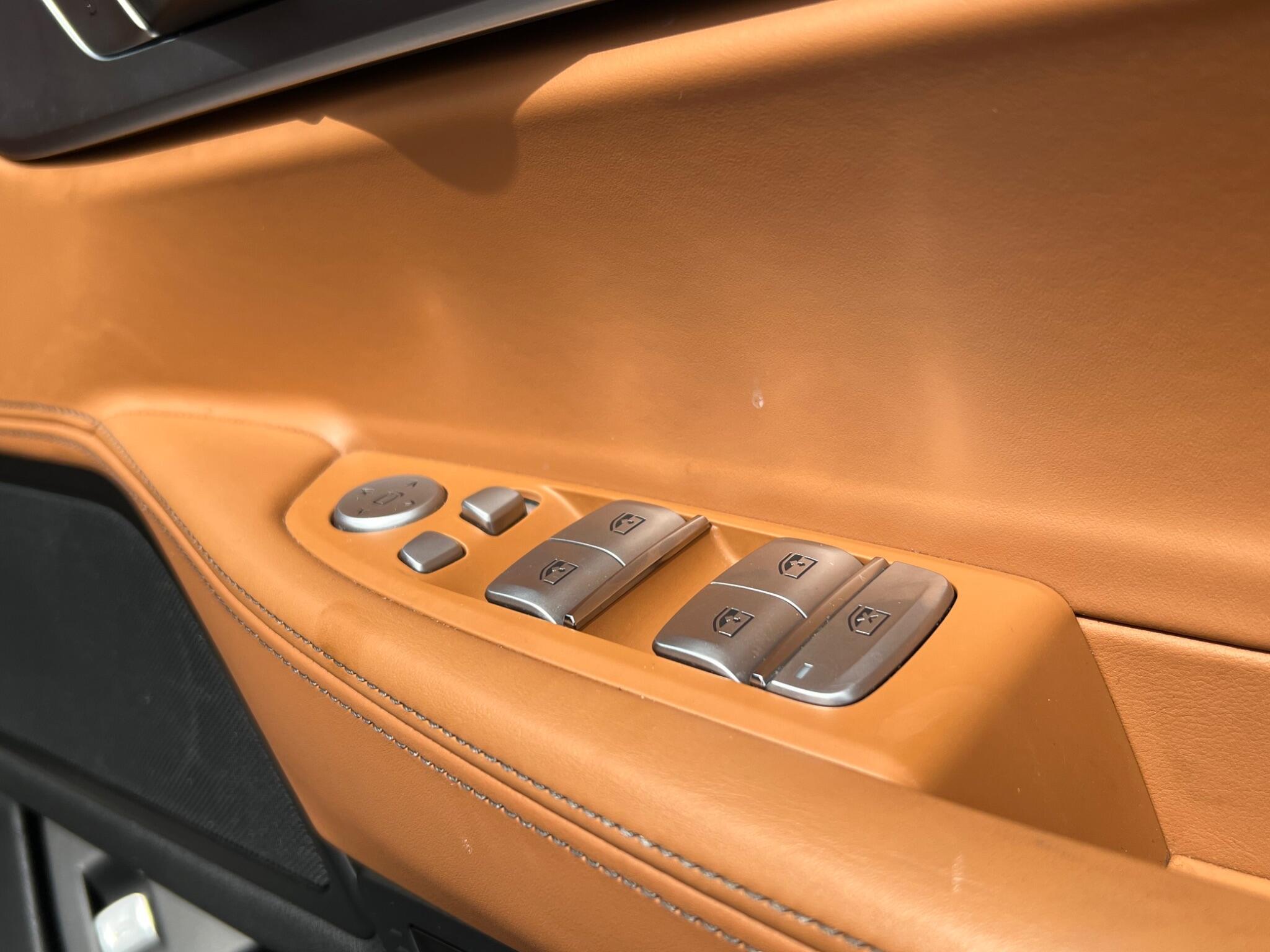 BMW 7 Series view 55