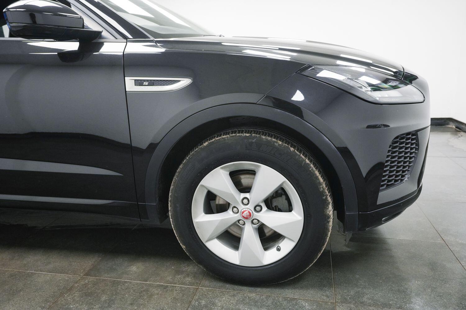 Jaguar E-Pace view 4