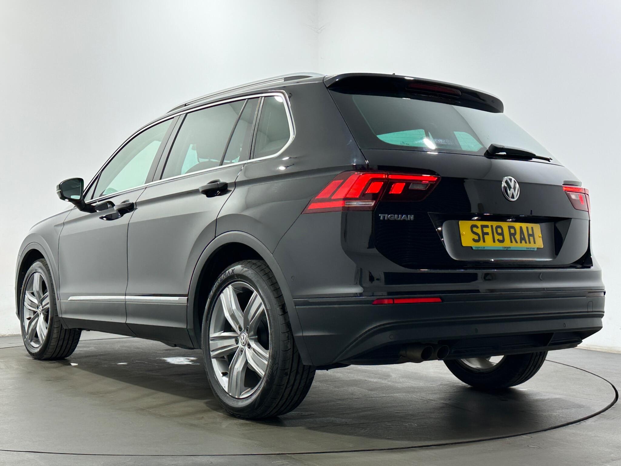 Volkswagen Tiguan view 48