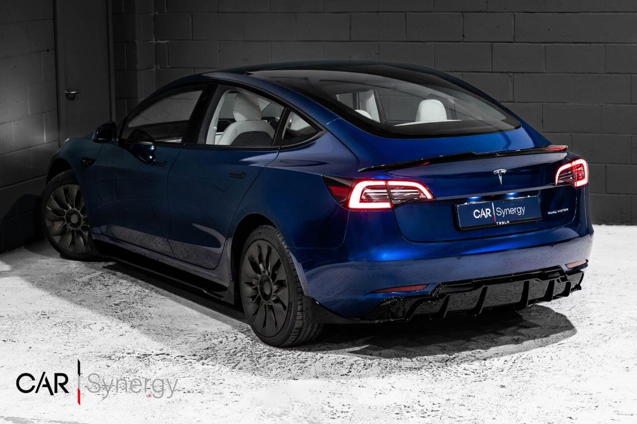 Tesla Model 3 view 3