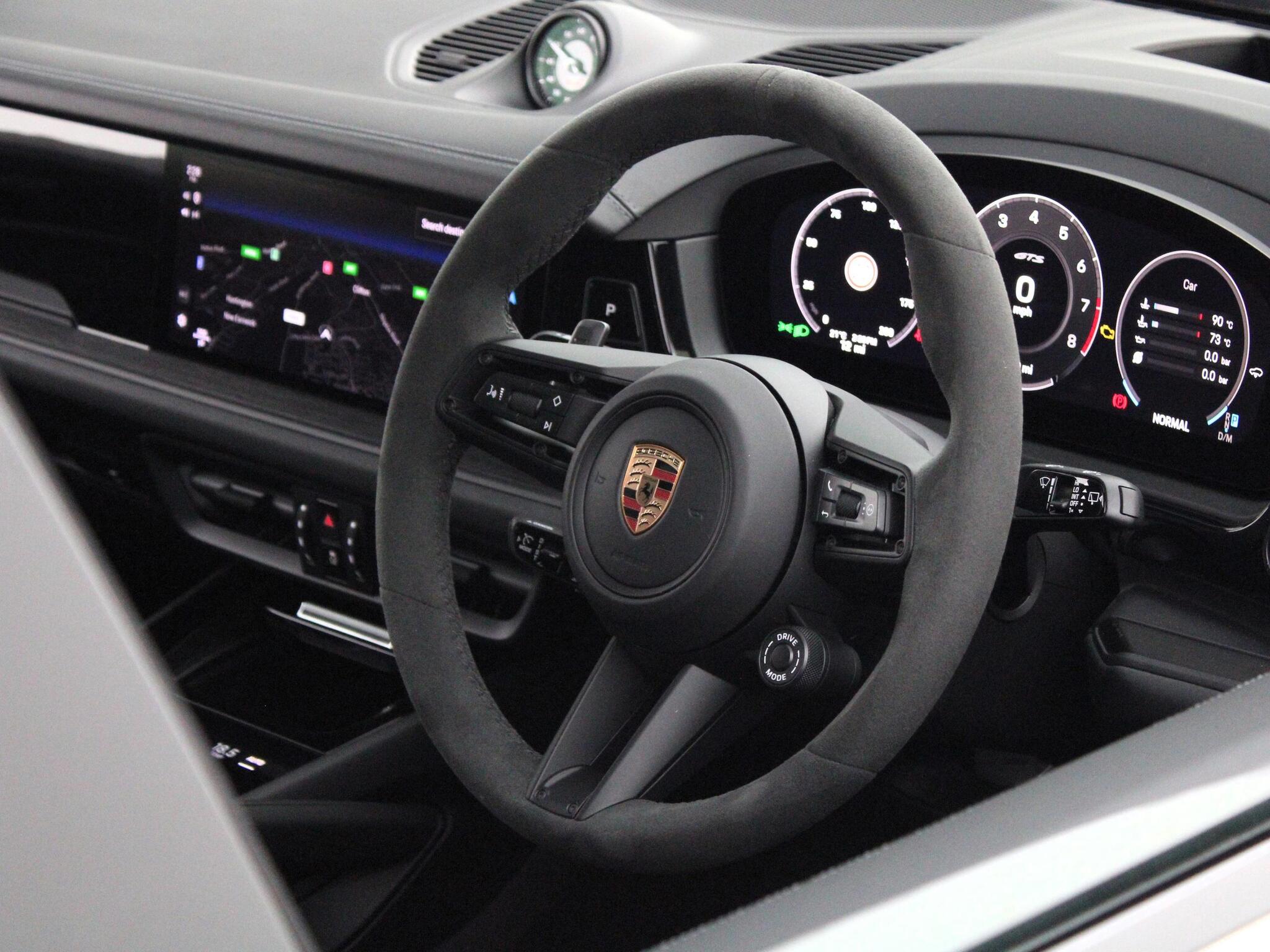 Porsche Cayenne view 15