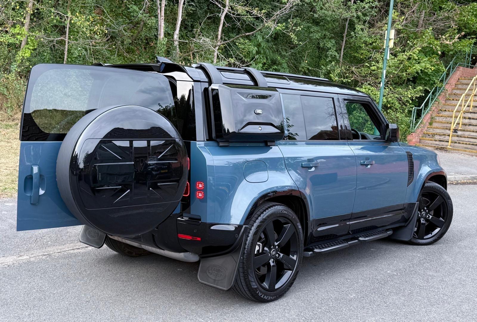 Land Rover Defender view 8