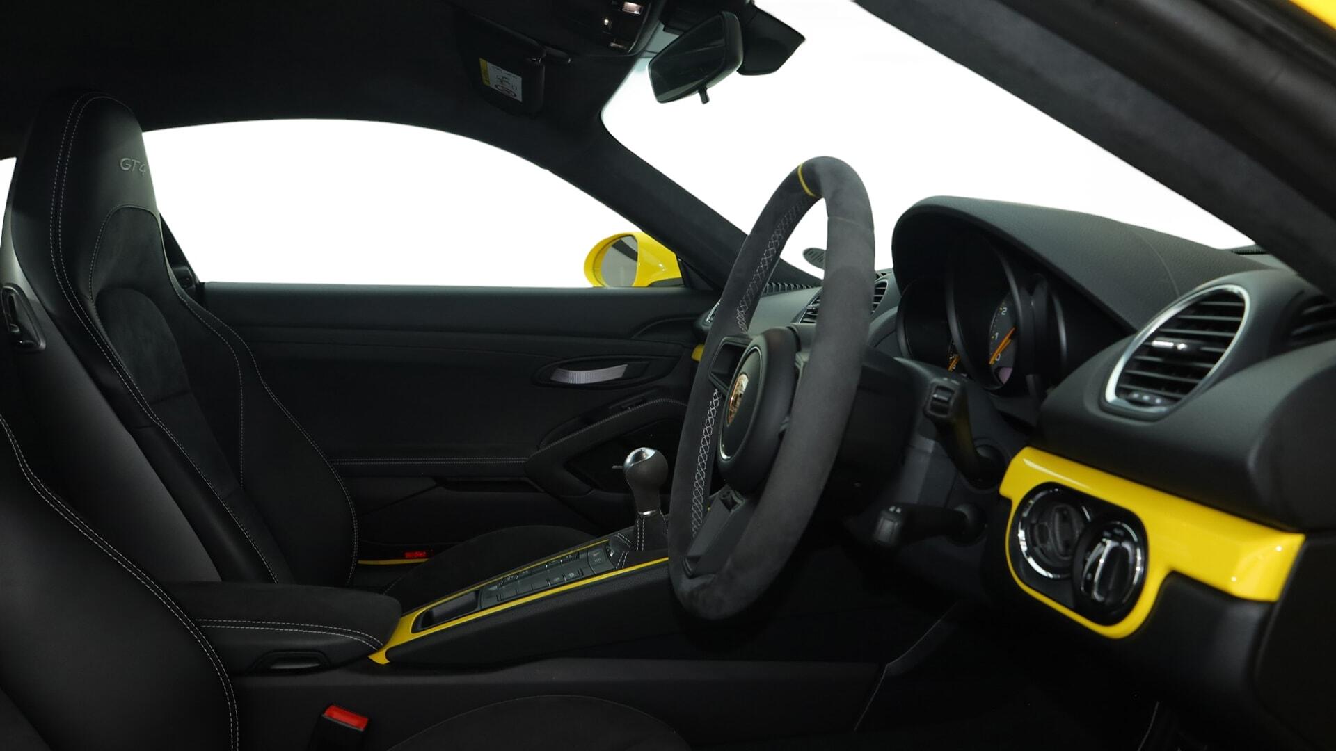 Porsche Cayman view 7