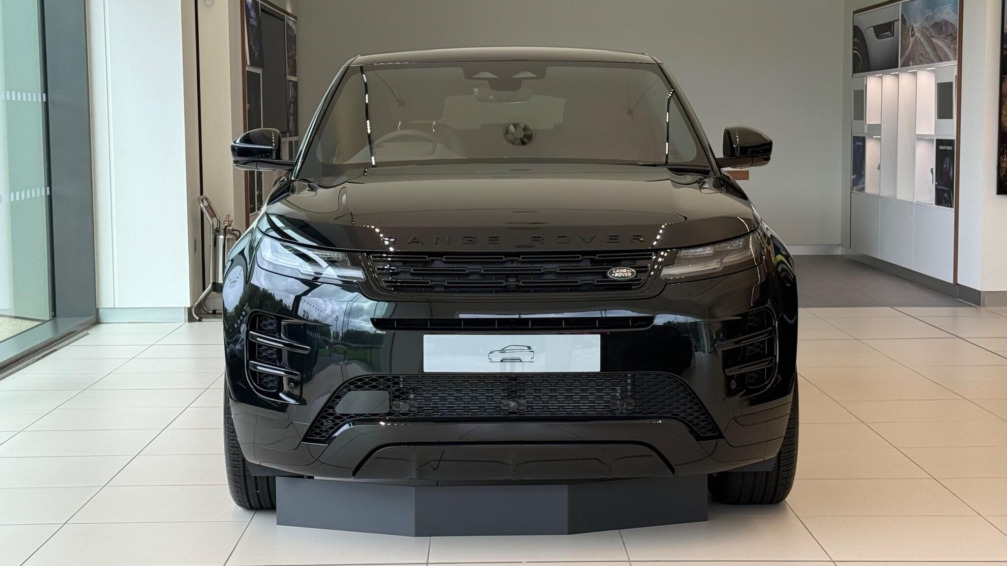 Land Rover Range Rover Evoque view 2