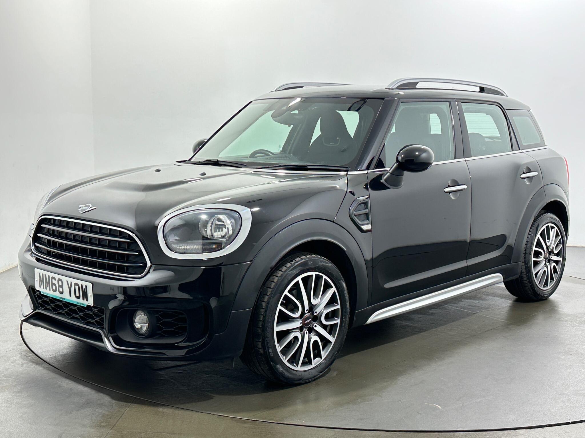 Mini Countryman view 4