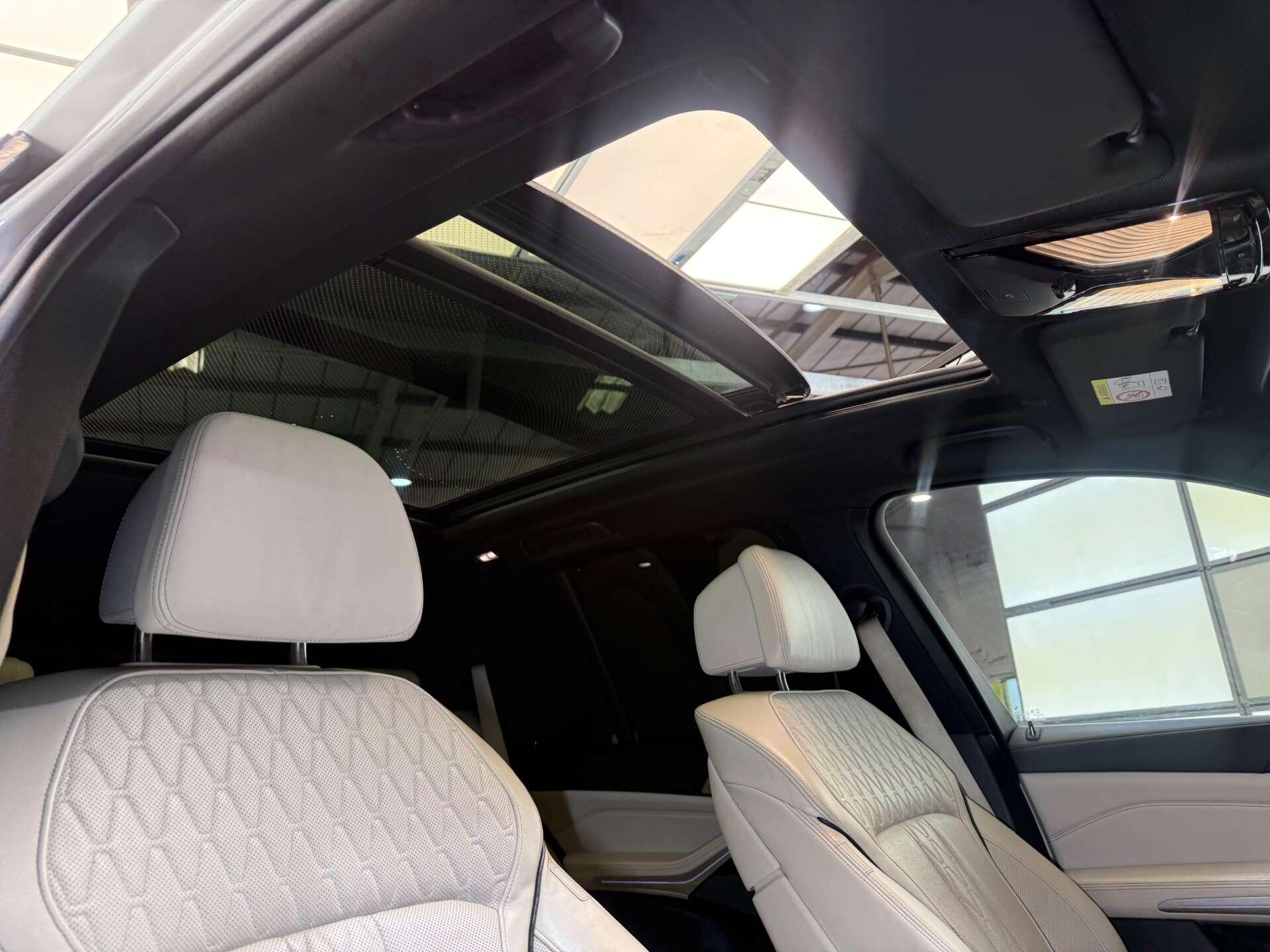 BMW X5 view 42