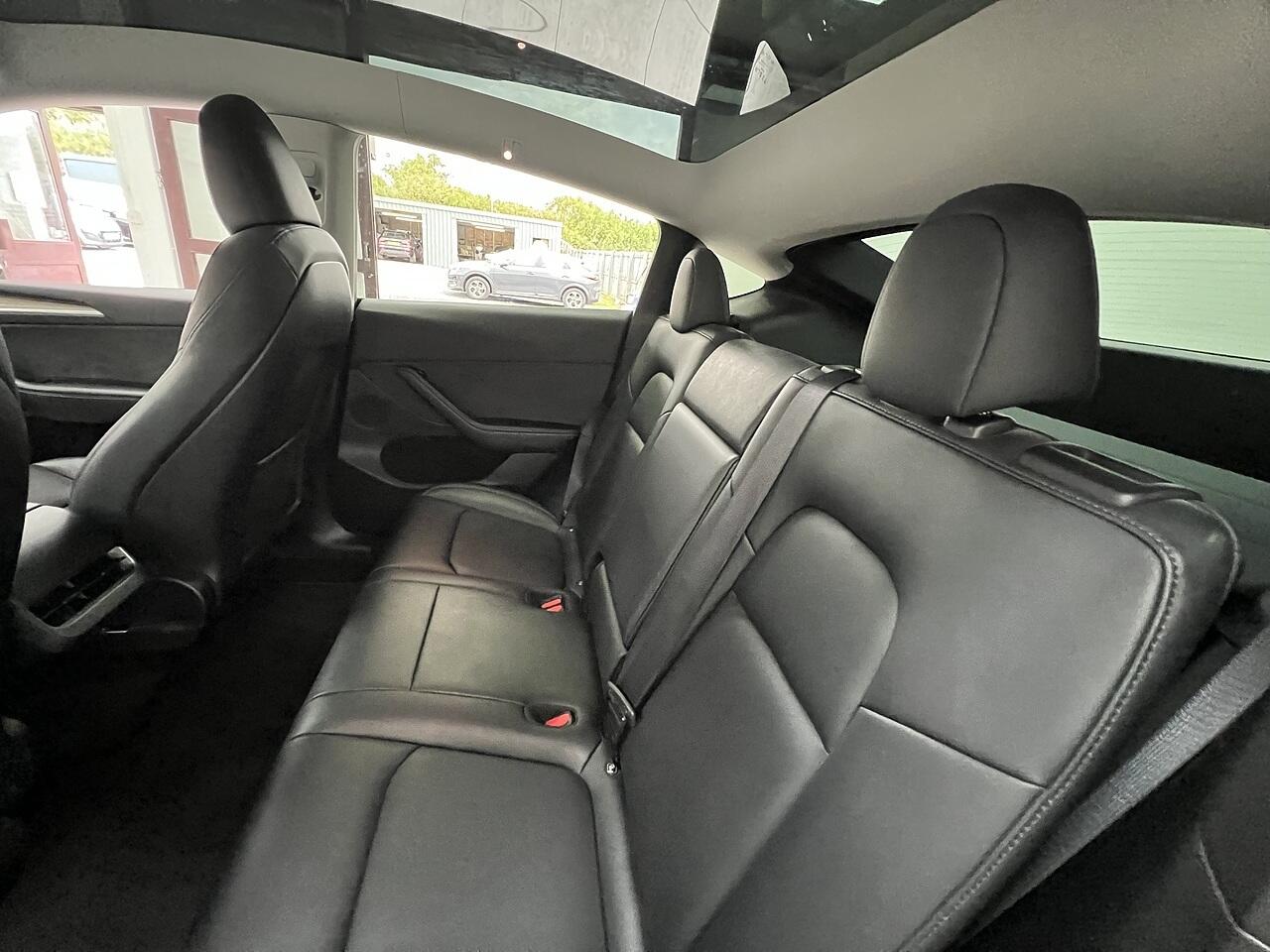 Tesla Model Y view 17