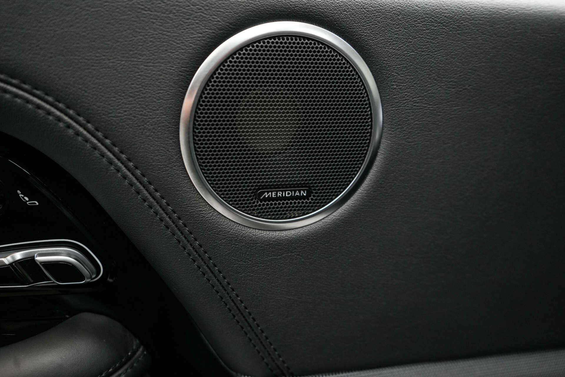 Land Rover Range Rover view 17