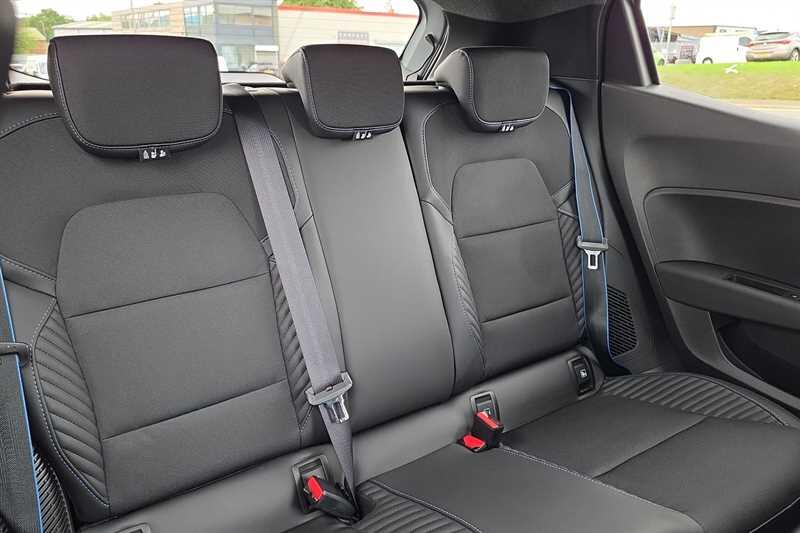 Renault Clio view 23