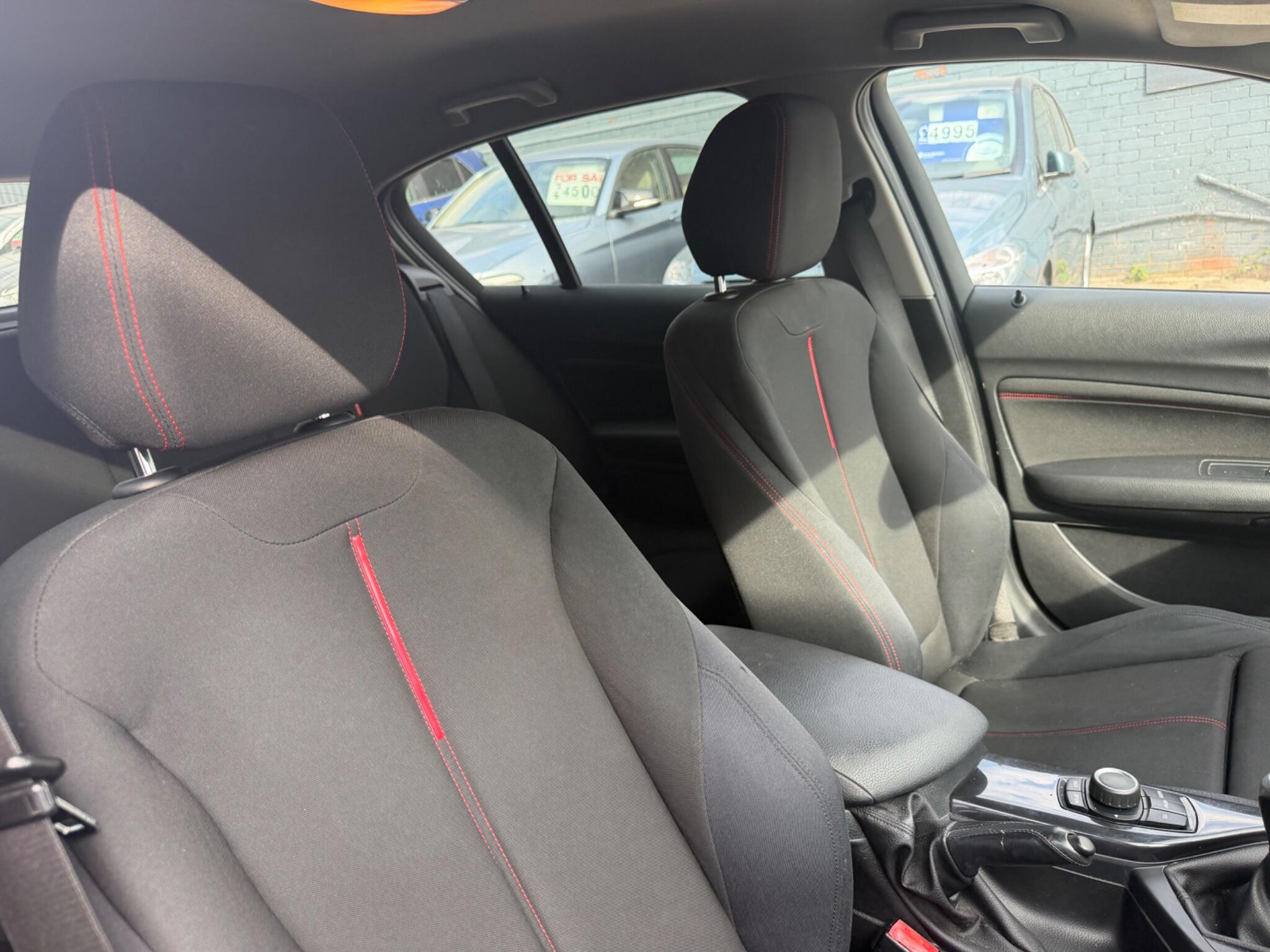 BMW 1 Series view 12