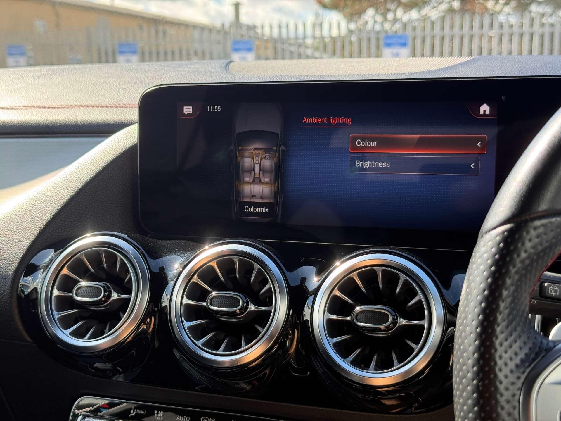 Mercedes-Benz EQA view 65