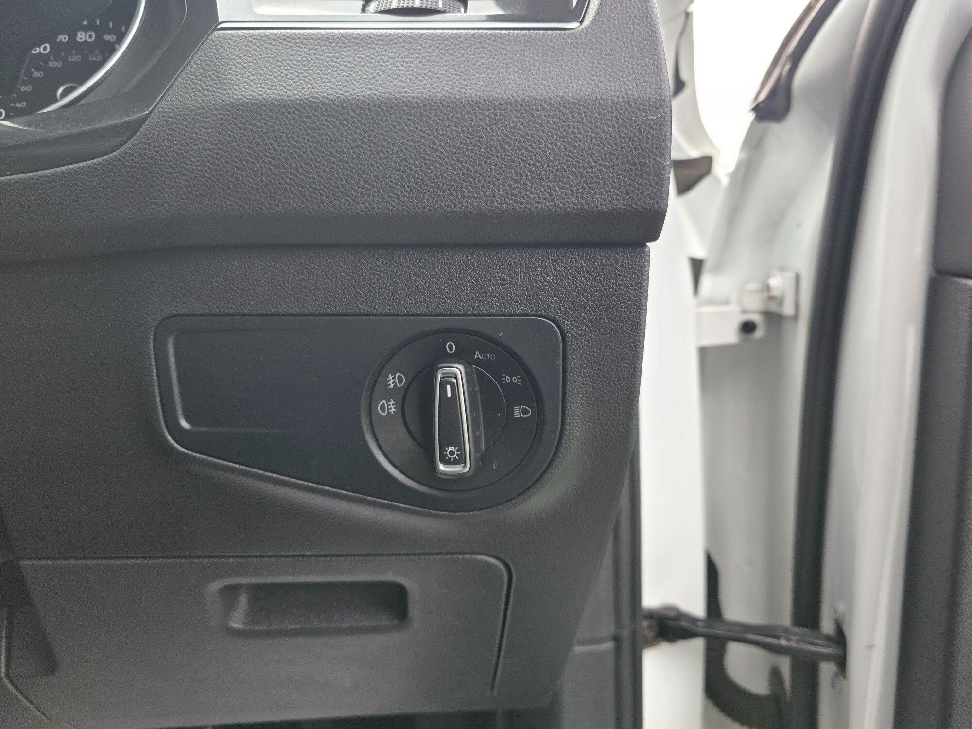 Volkswagen Tiguan view 29