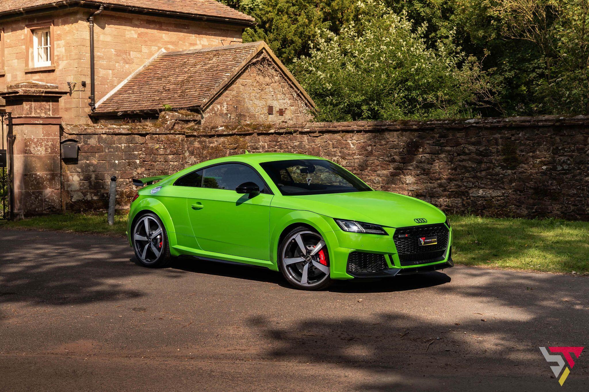 Audi TT RS view 11
