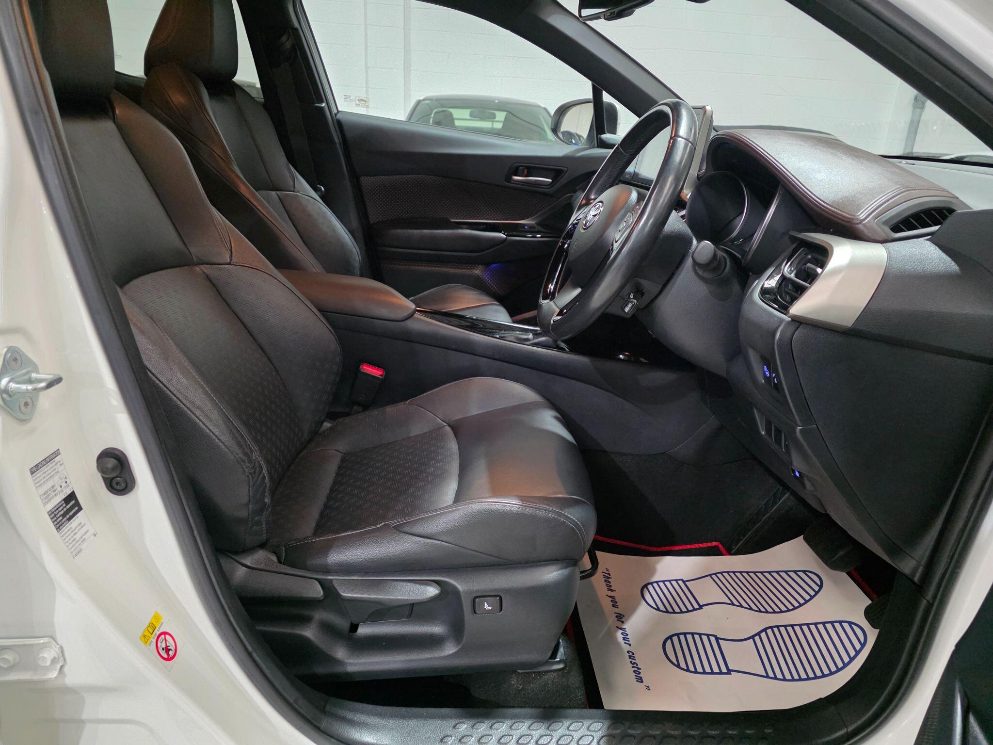 Toyota C-HR view 6