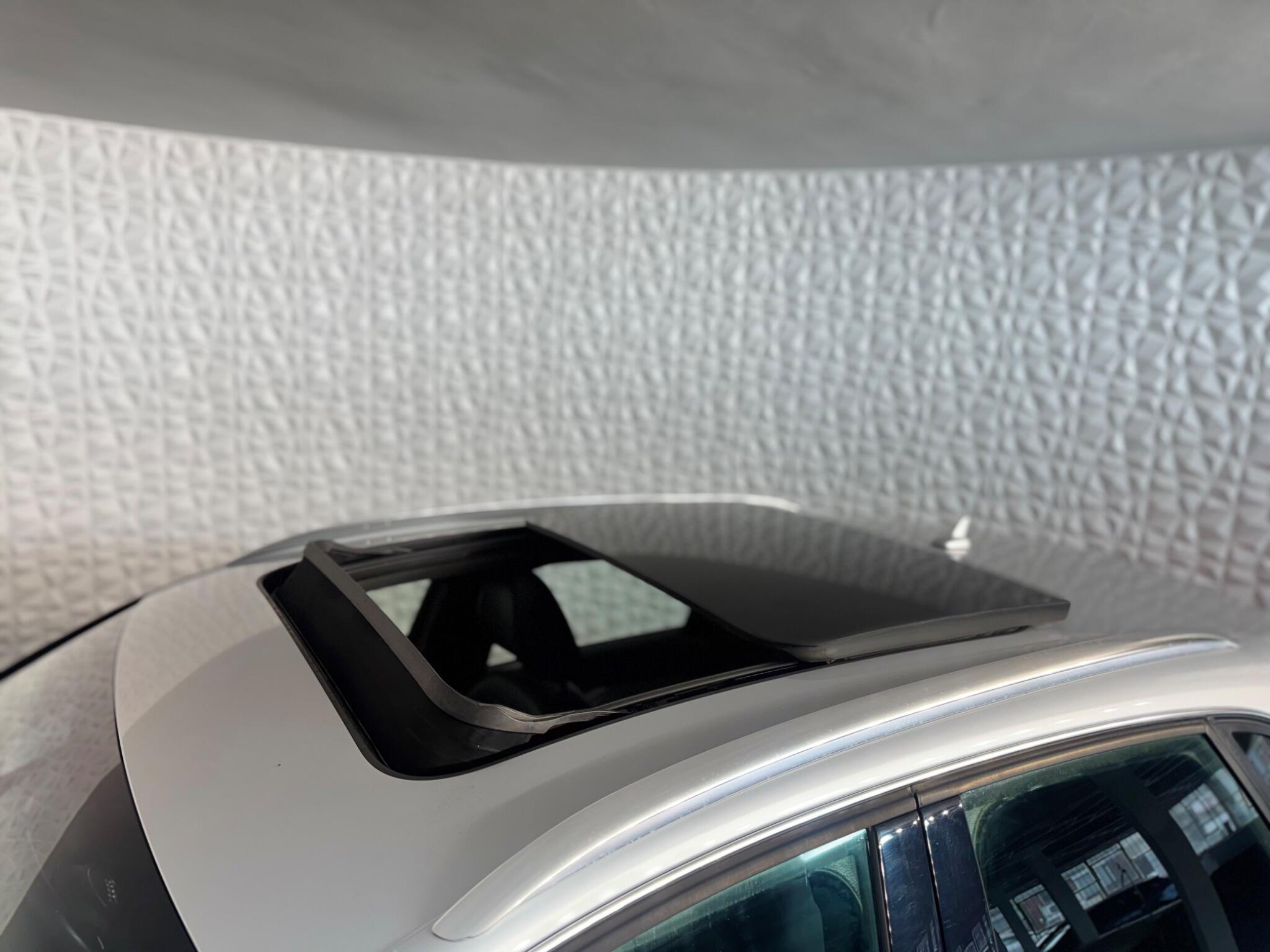 Audi Q3 view 25