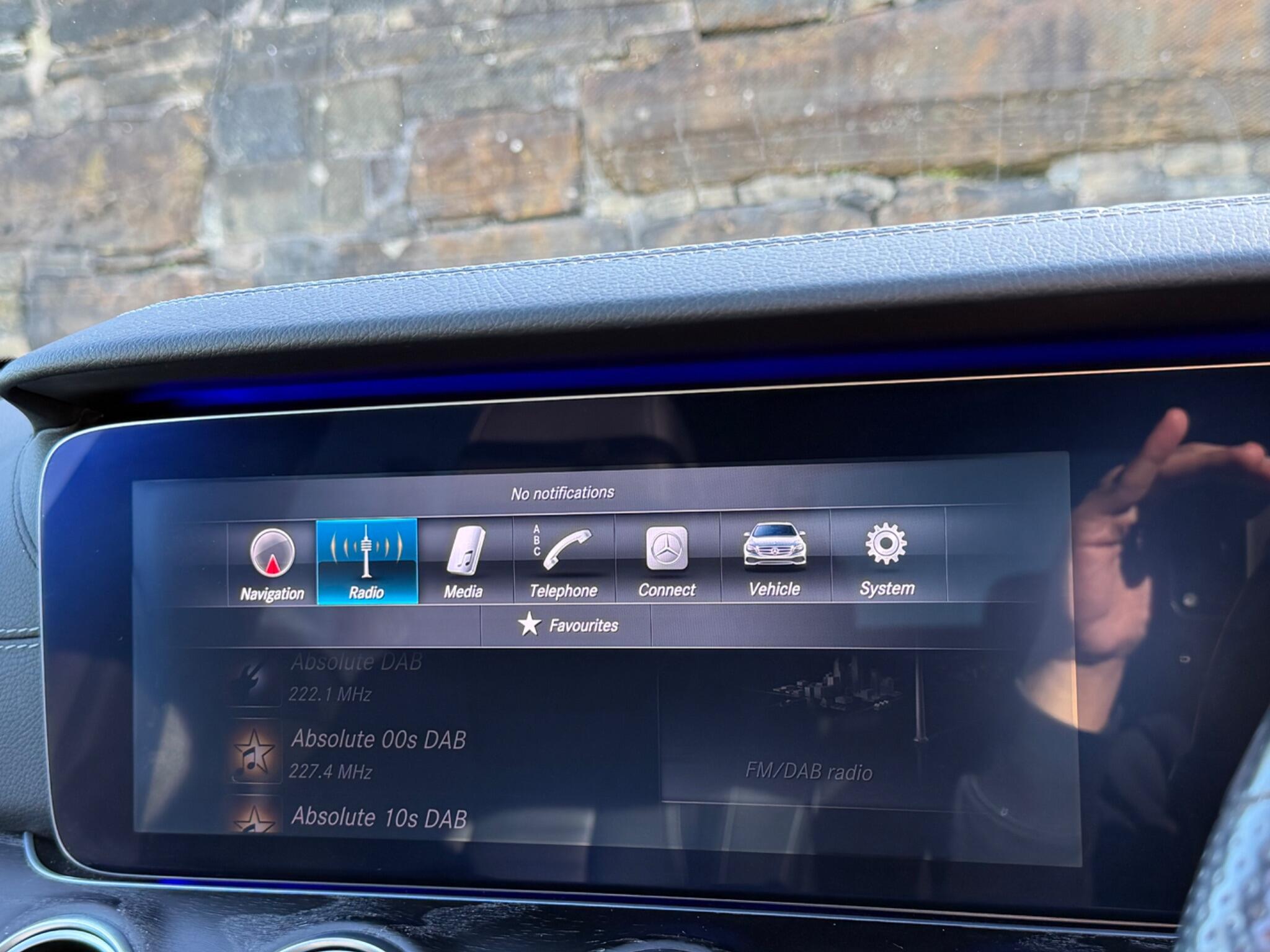 Mercedes-Benz E-Class view 34