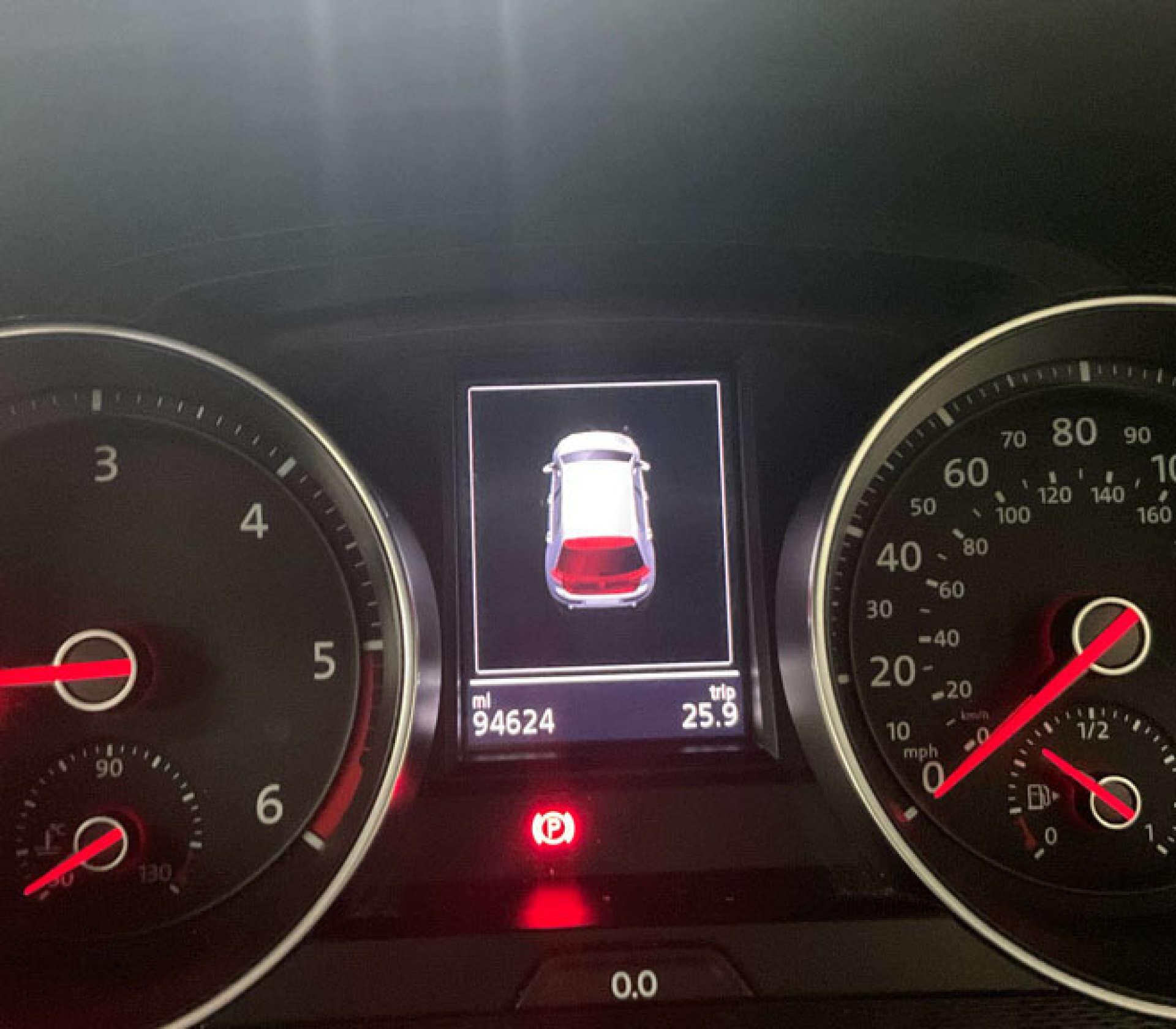 Volkswagen Golf view 6