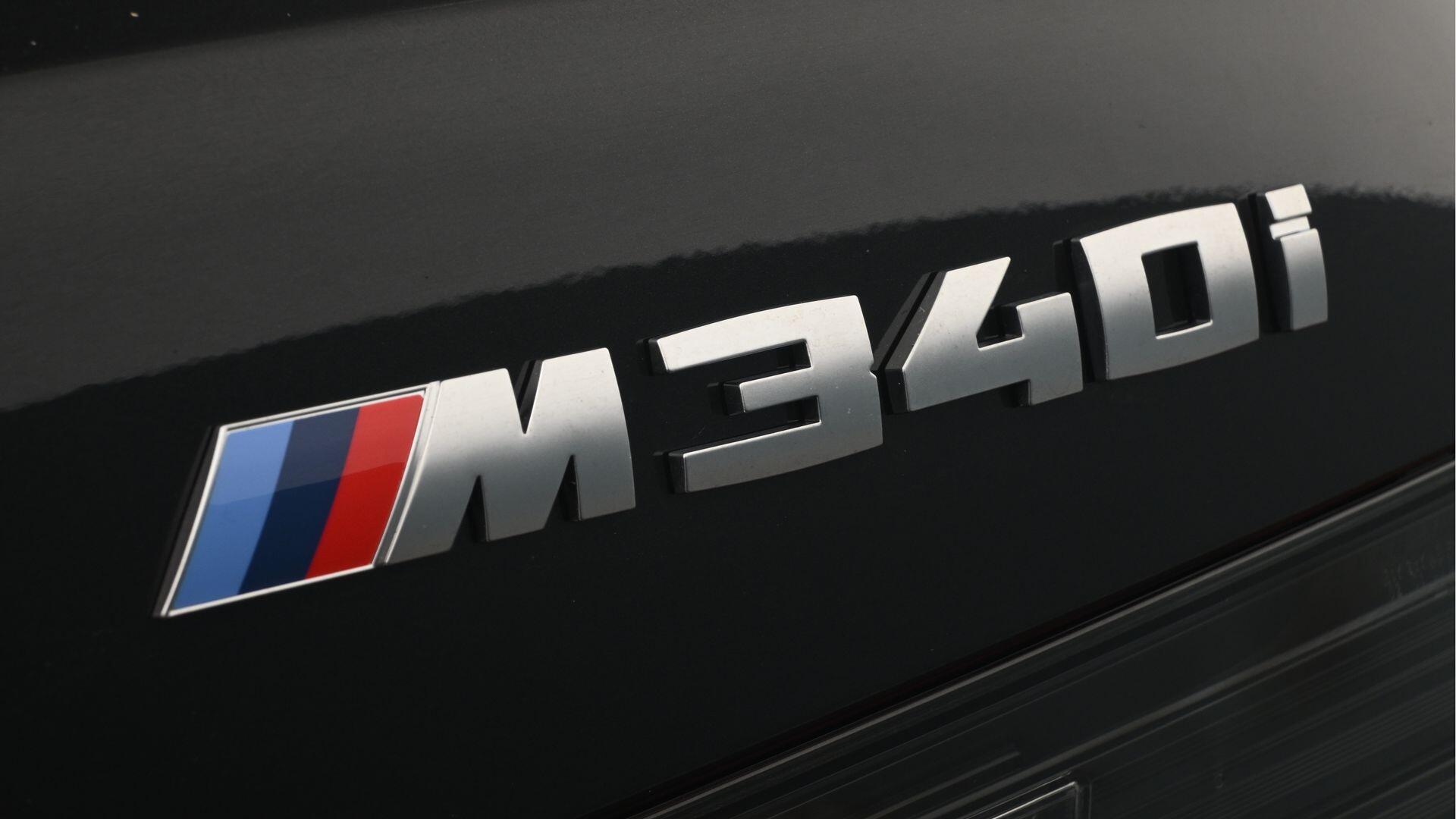 BMW 3 Series view 33