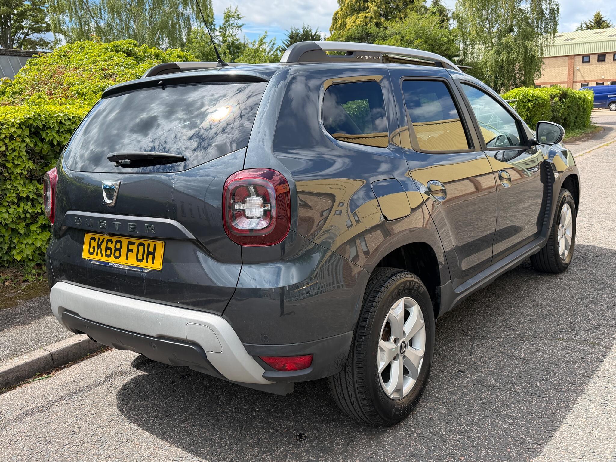 Dacia Duster view 4