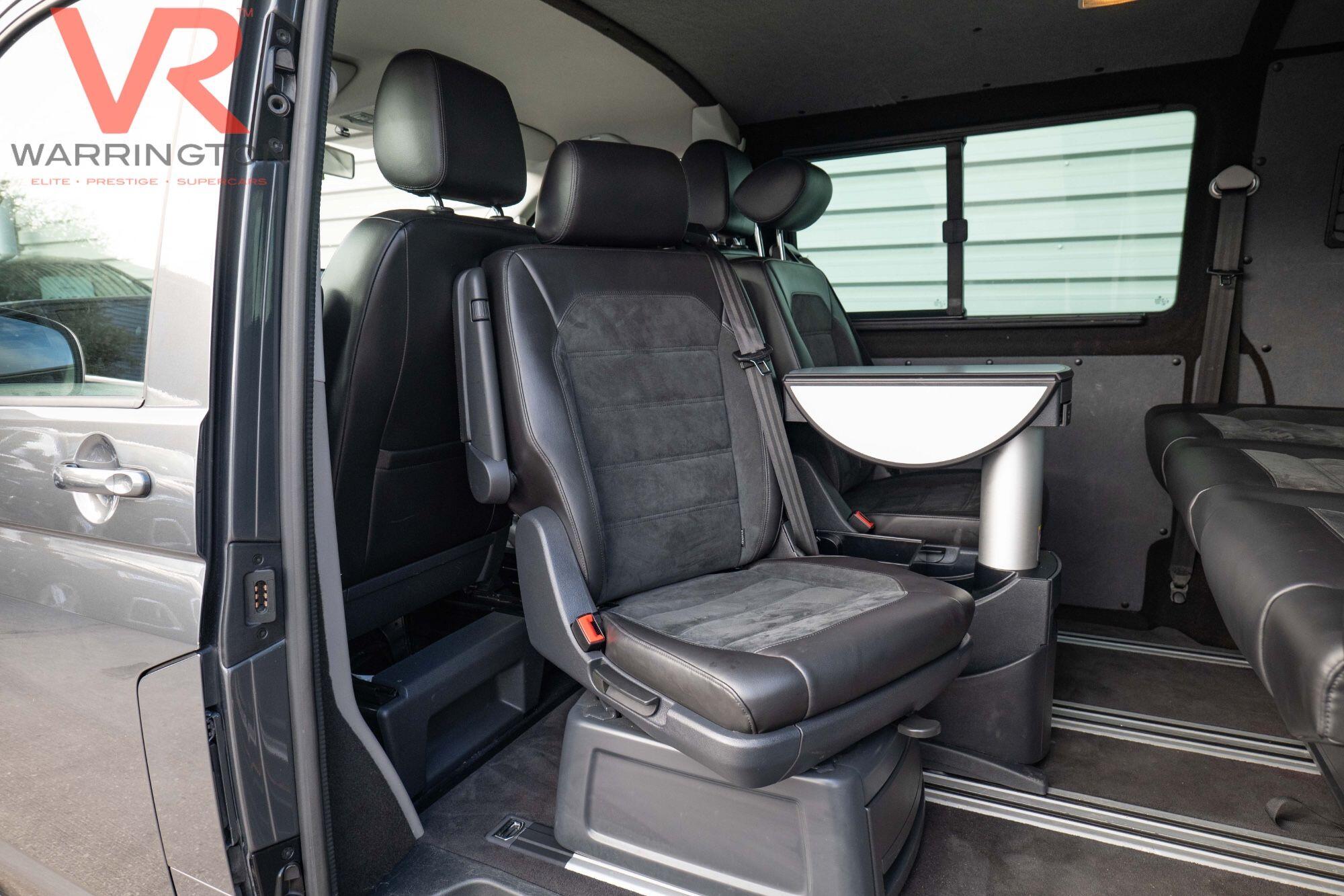 Volkswagen Transporter view 10