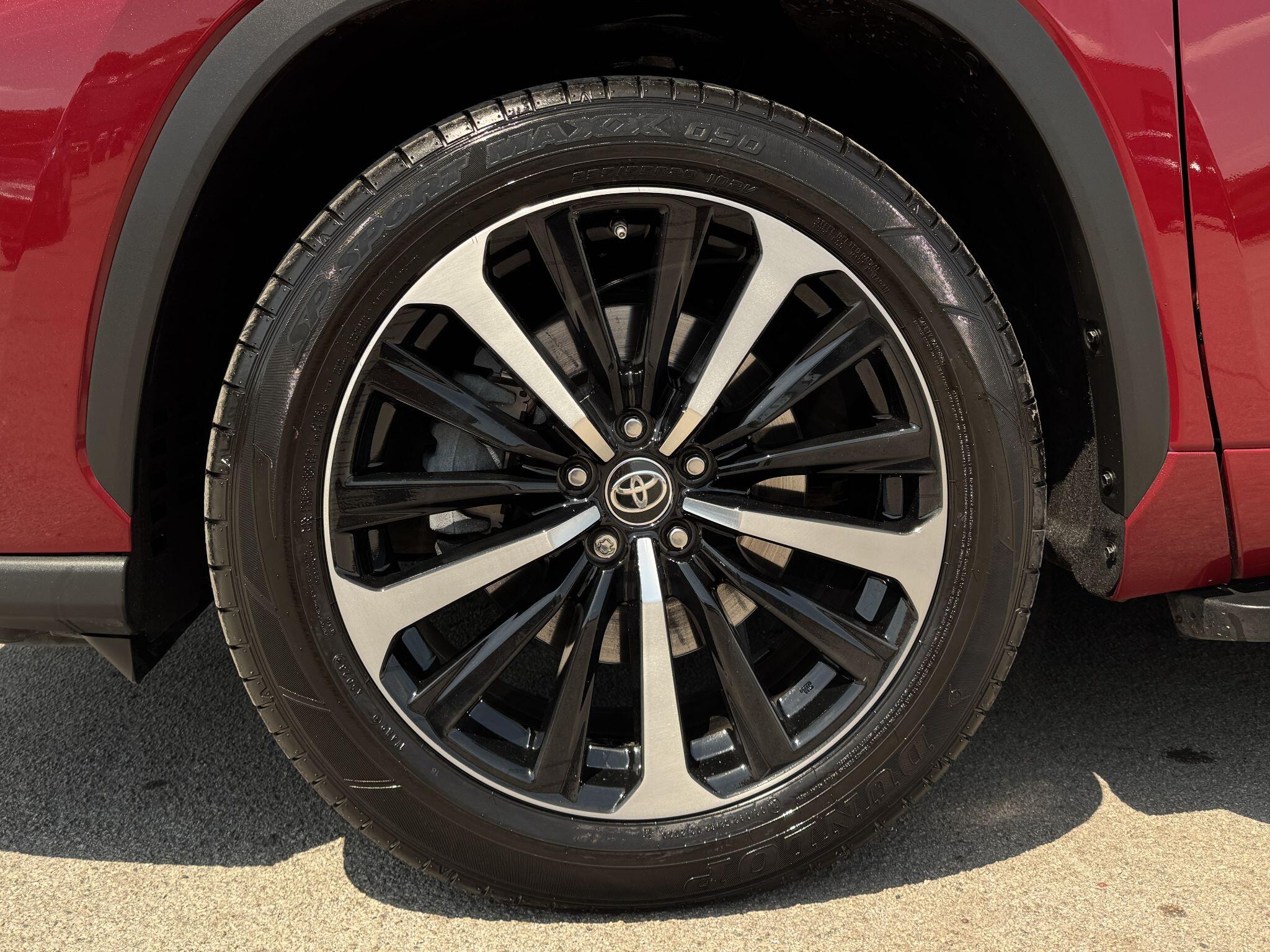 Toyota Highlander view 9