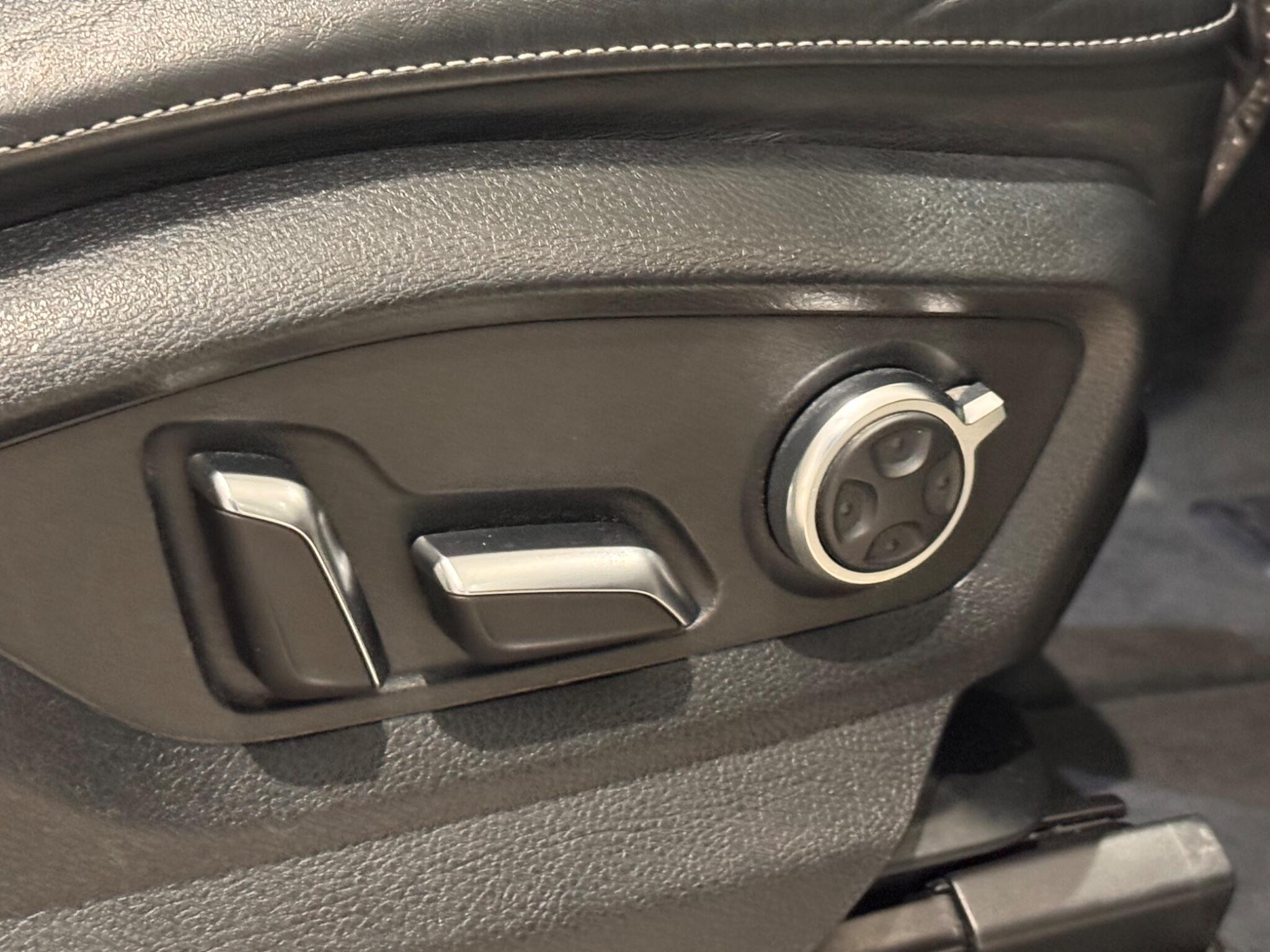 Audi Q7 view 20