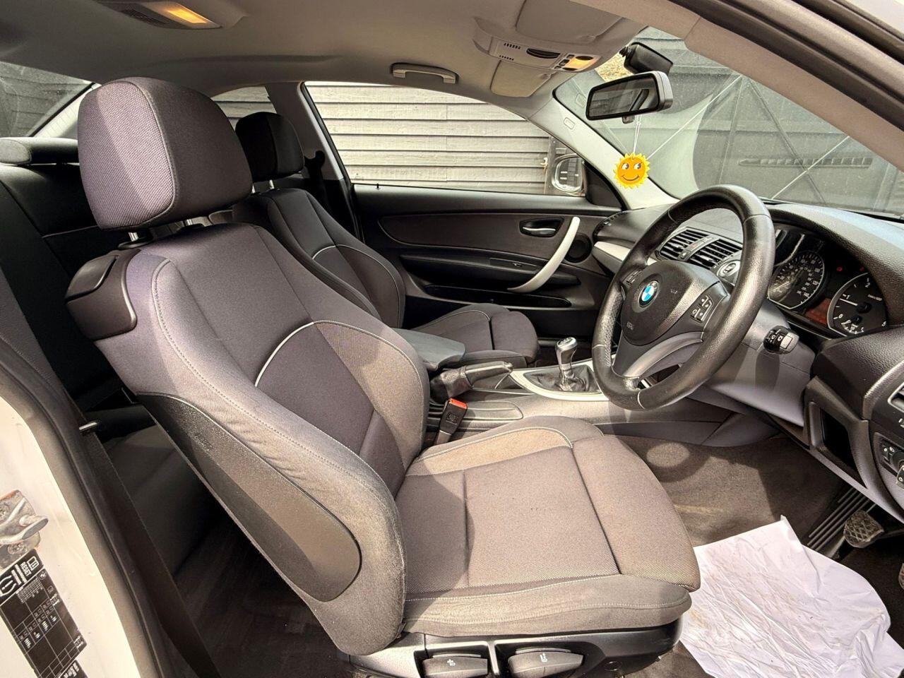 BMW 1 Series view 9