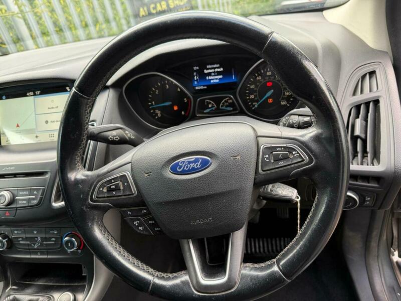 2017 Ford Focus image 14