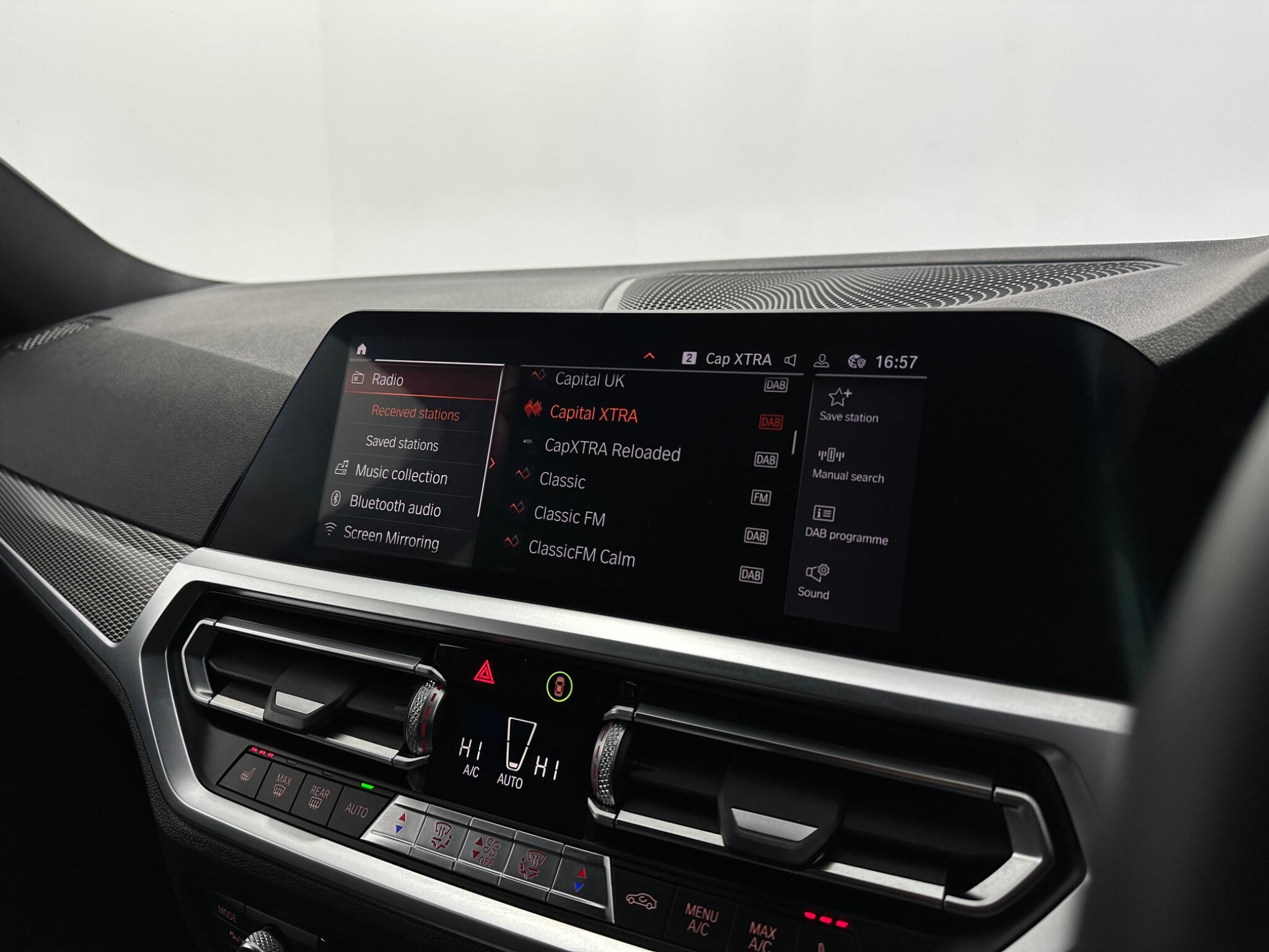 BMW 3 Series view 26
