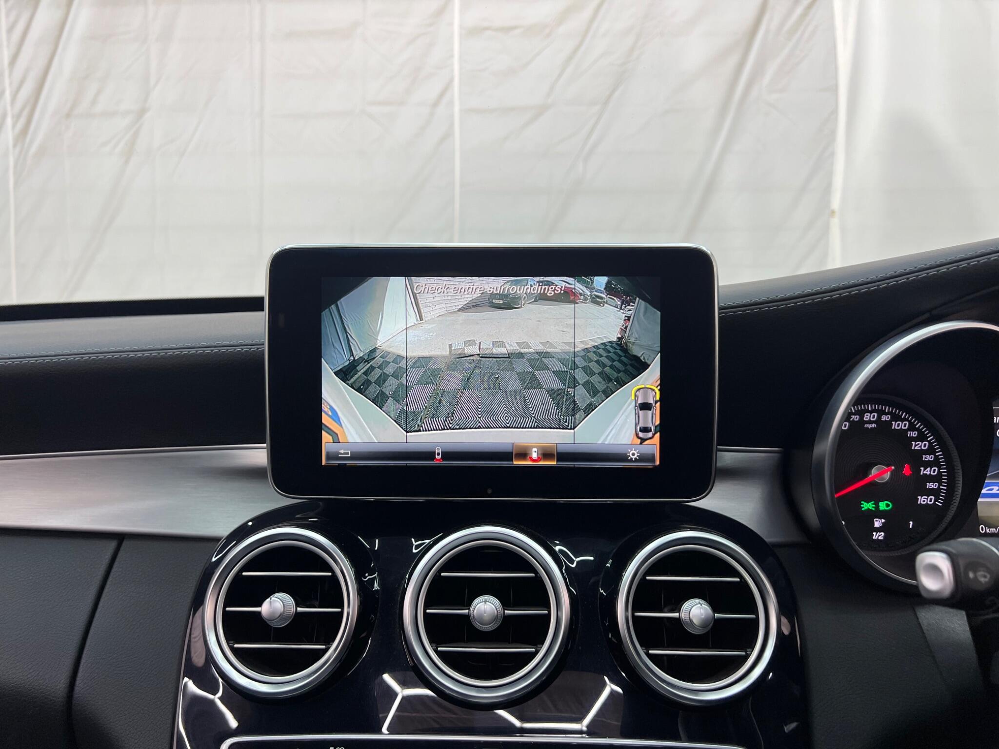 Mercedes-Benz C Class view 38