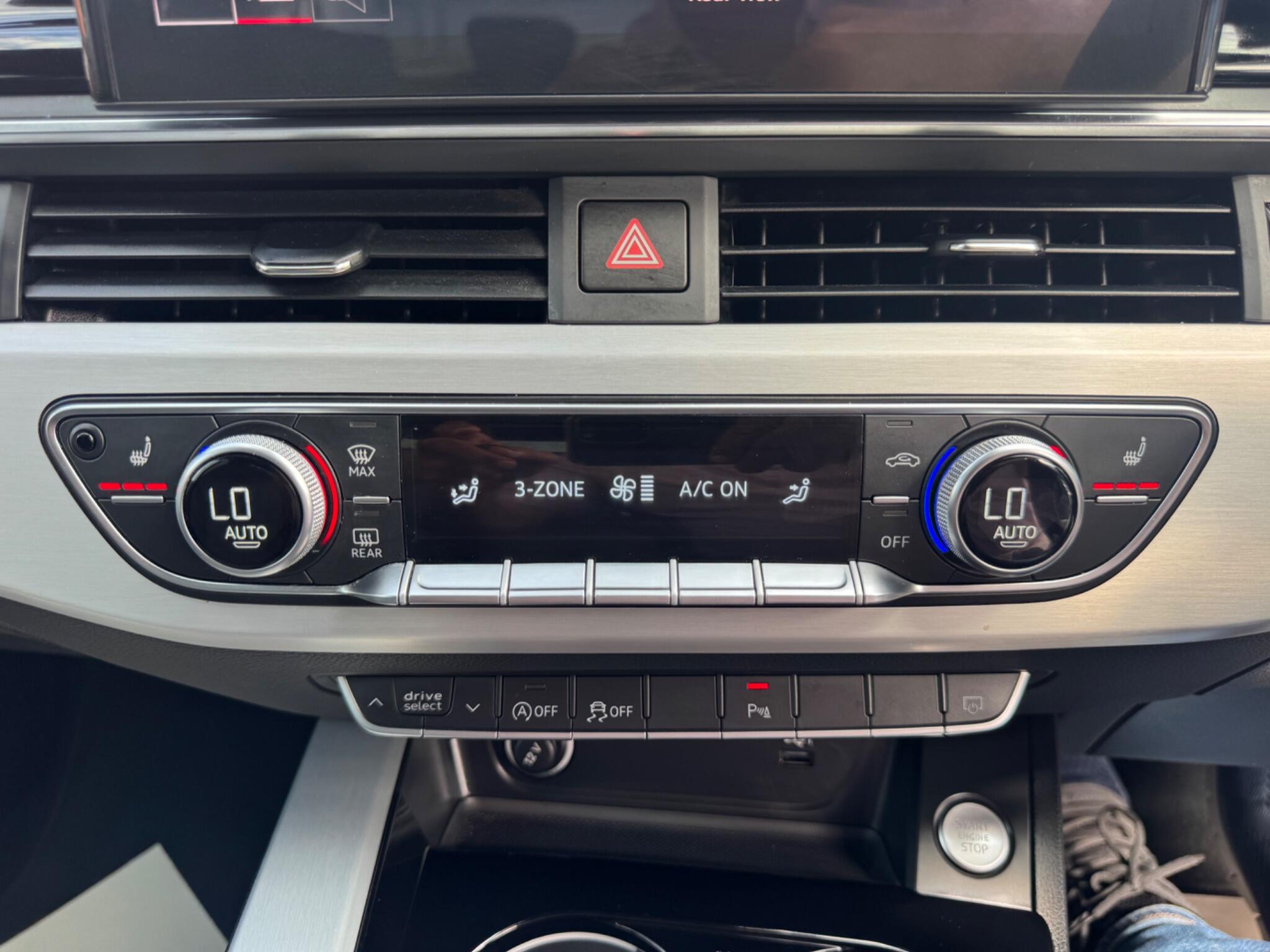 Audi A4 view 25