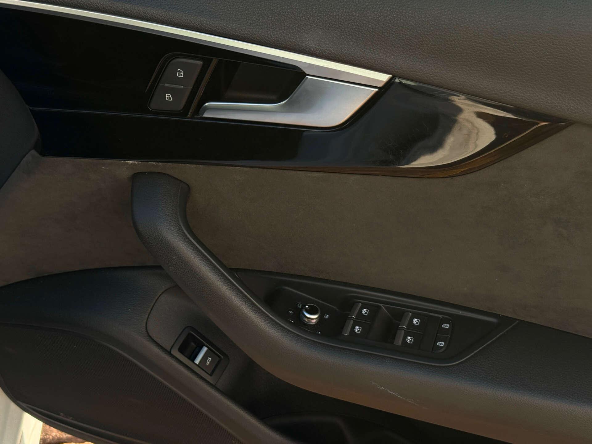 Audi A4 Avant view 22