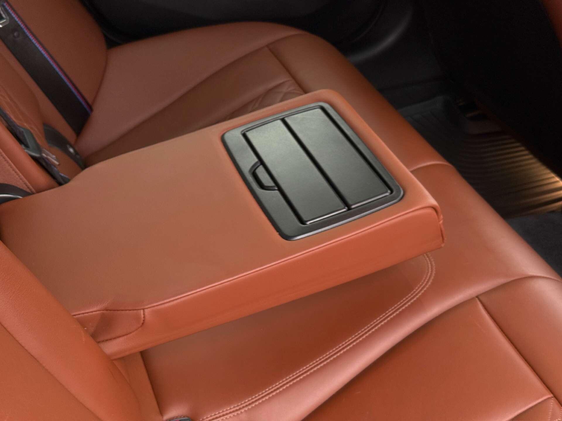 BMW 3 Series view 23